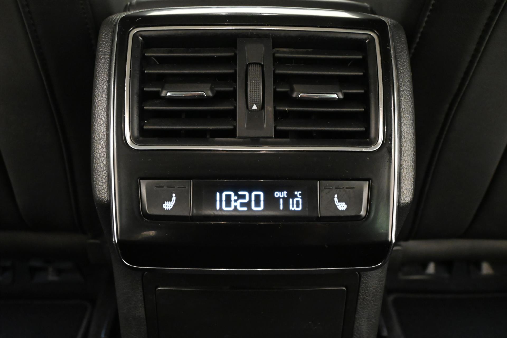 Hlavní fotografie vozu Škoda Superb 2,0 TDI 110 kW Style Záruka až 5 let (22)