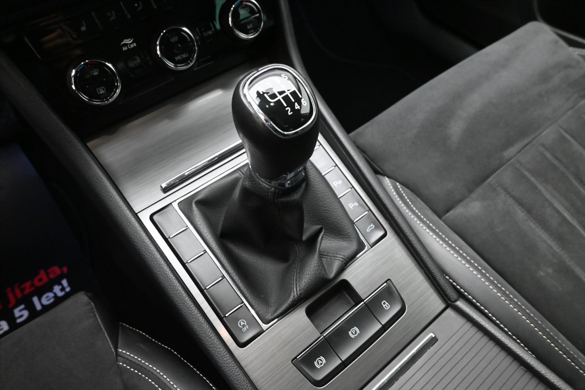 Hlavní fotografie vozu Škoda Superb 2,0 TDI 110 kW Style Záruka až 5 let (23)