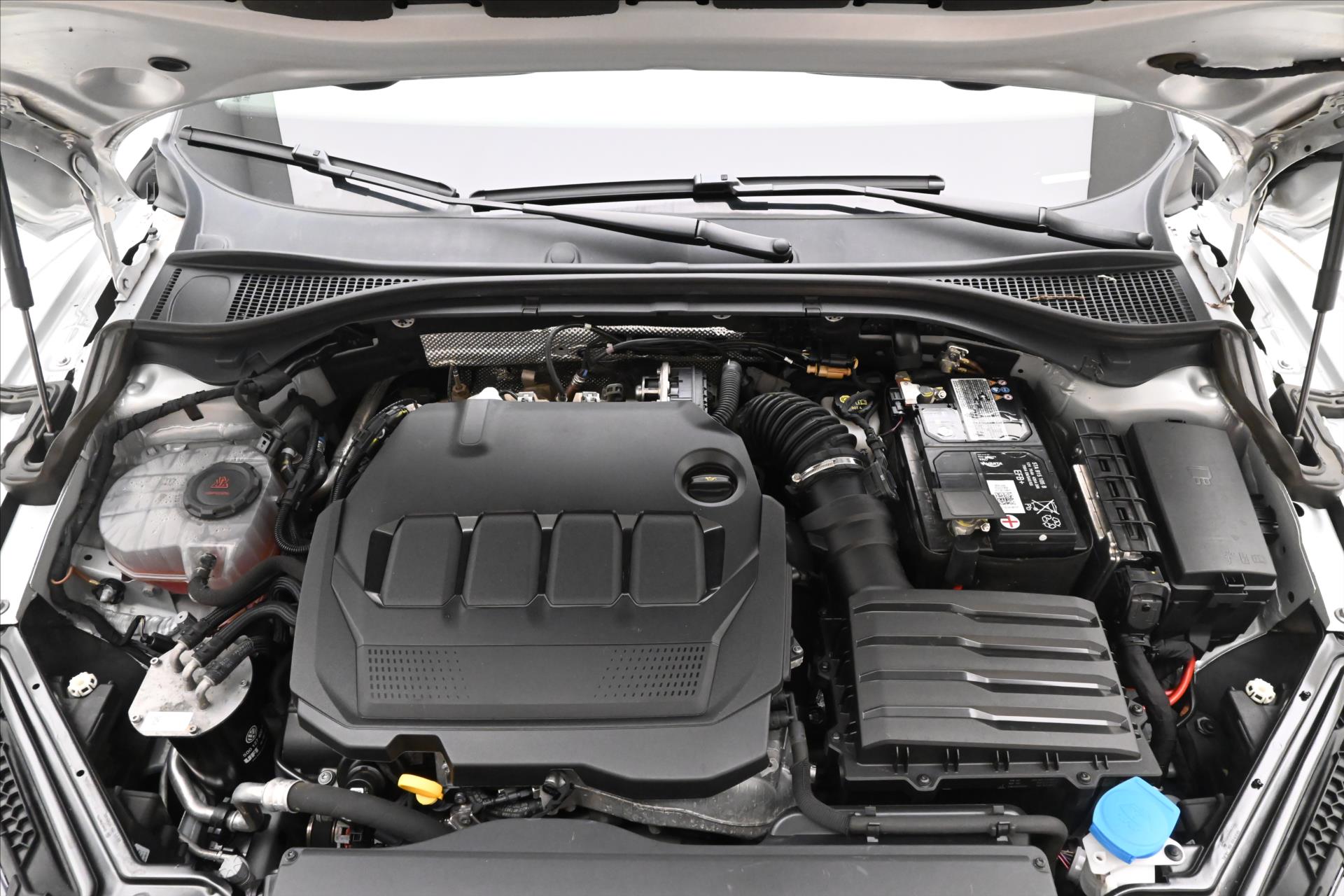 Hlavní fotografie vozu Škoda Superb 2,0 TDI 110 kW Style Záruka až 5 let (9)