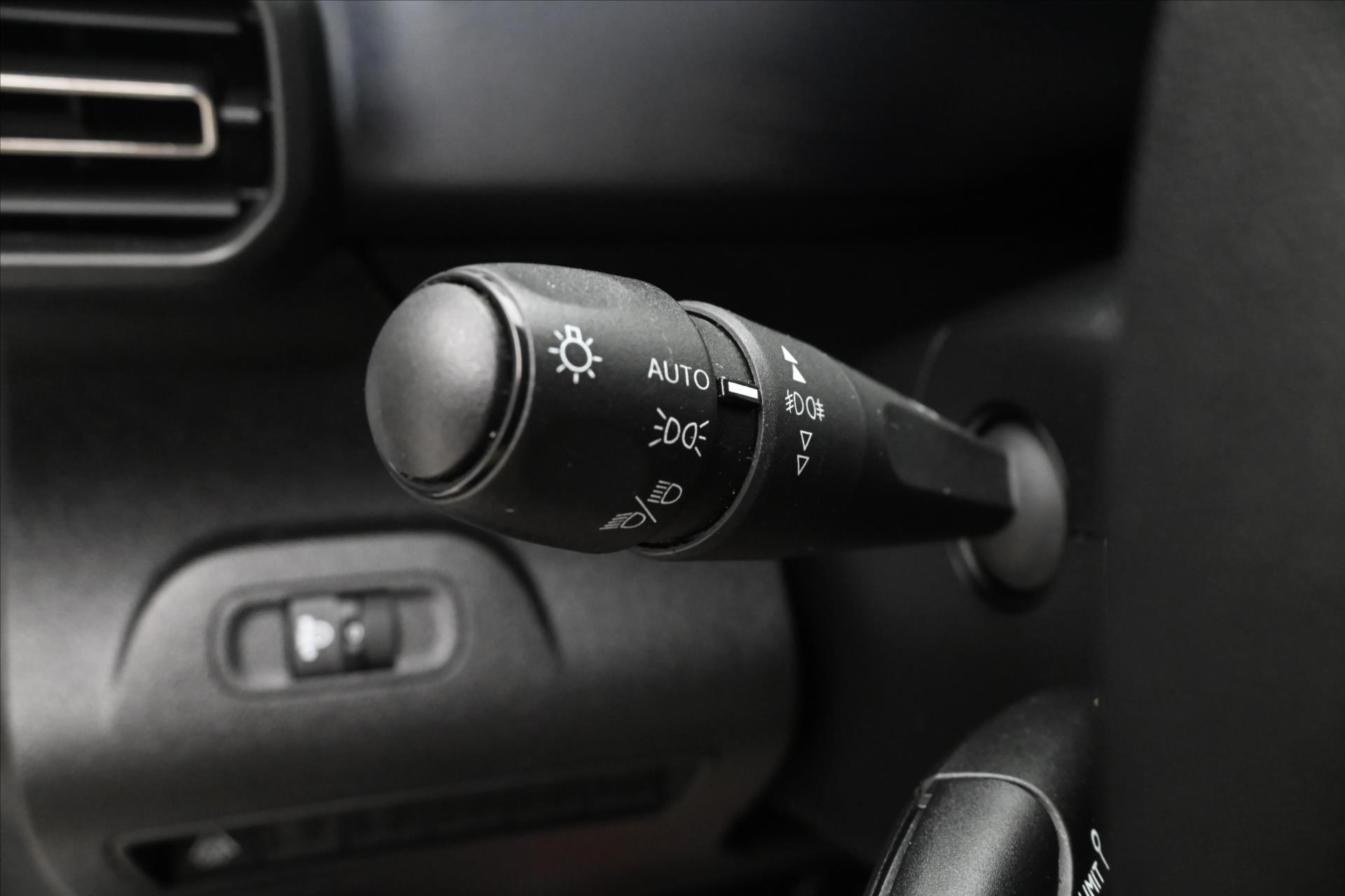 Hlavní fotografie vozu Peugeot Rifter 1,5 BlueHDI 75 kW Active Záruka až 5 let (25)