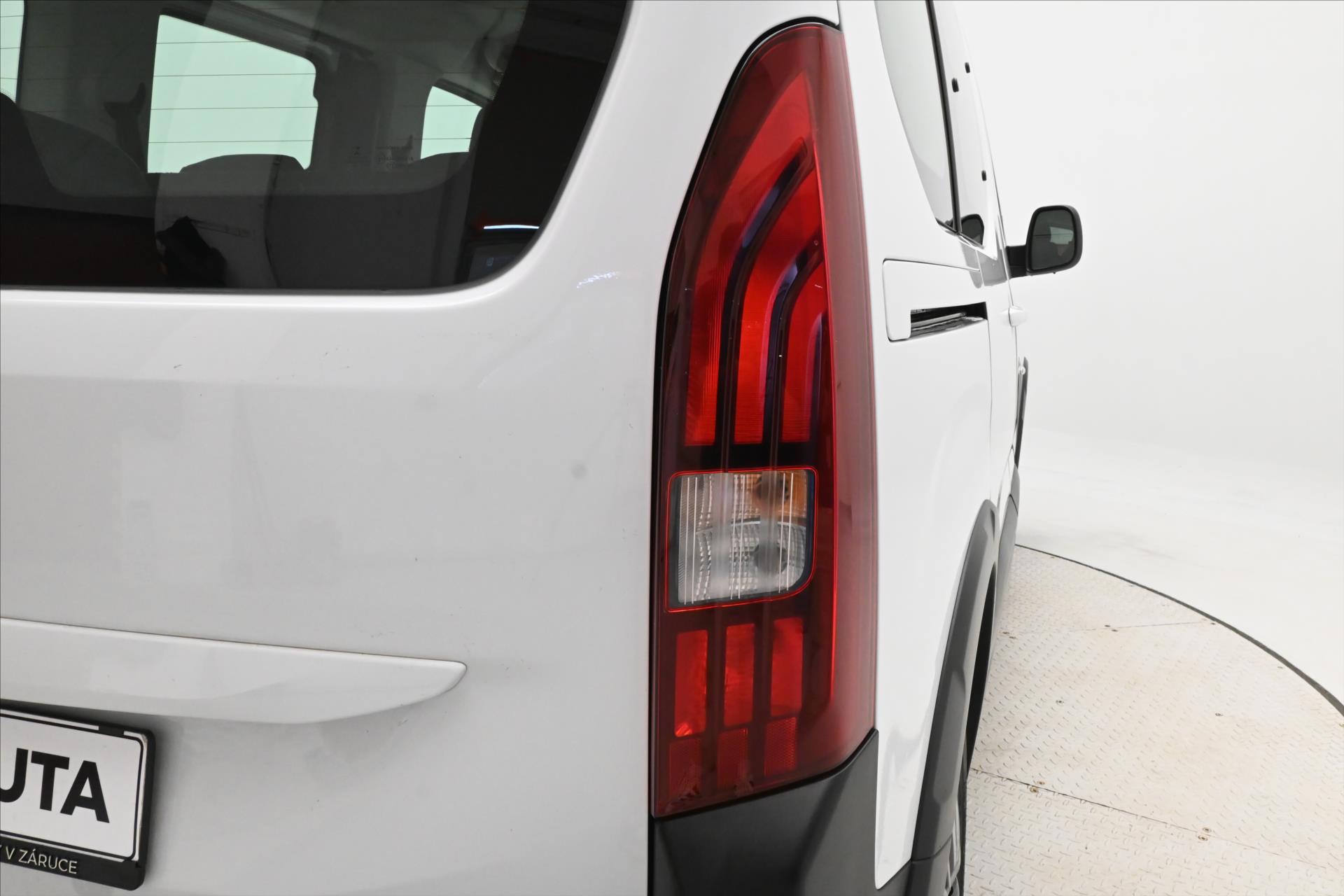 Hlavní fotografie vozu Peugeot Rifter 1,5 BlueHDI 75 kW Active Záruka až 5 let (29)