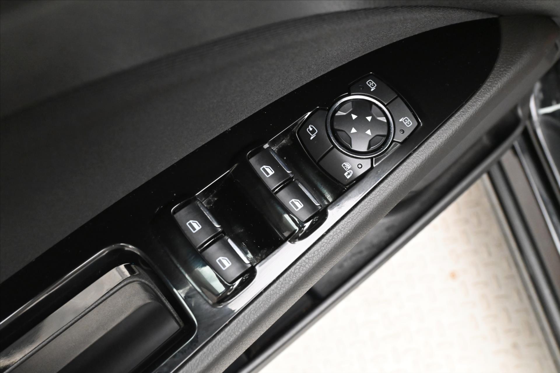 Main photo of the car Ford Mondeo 2.0 EcoBlue 140kW AT8 Titanium Warranty up to 5 years (25)