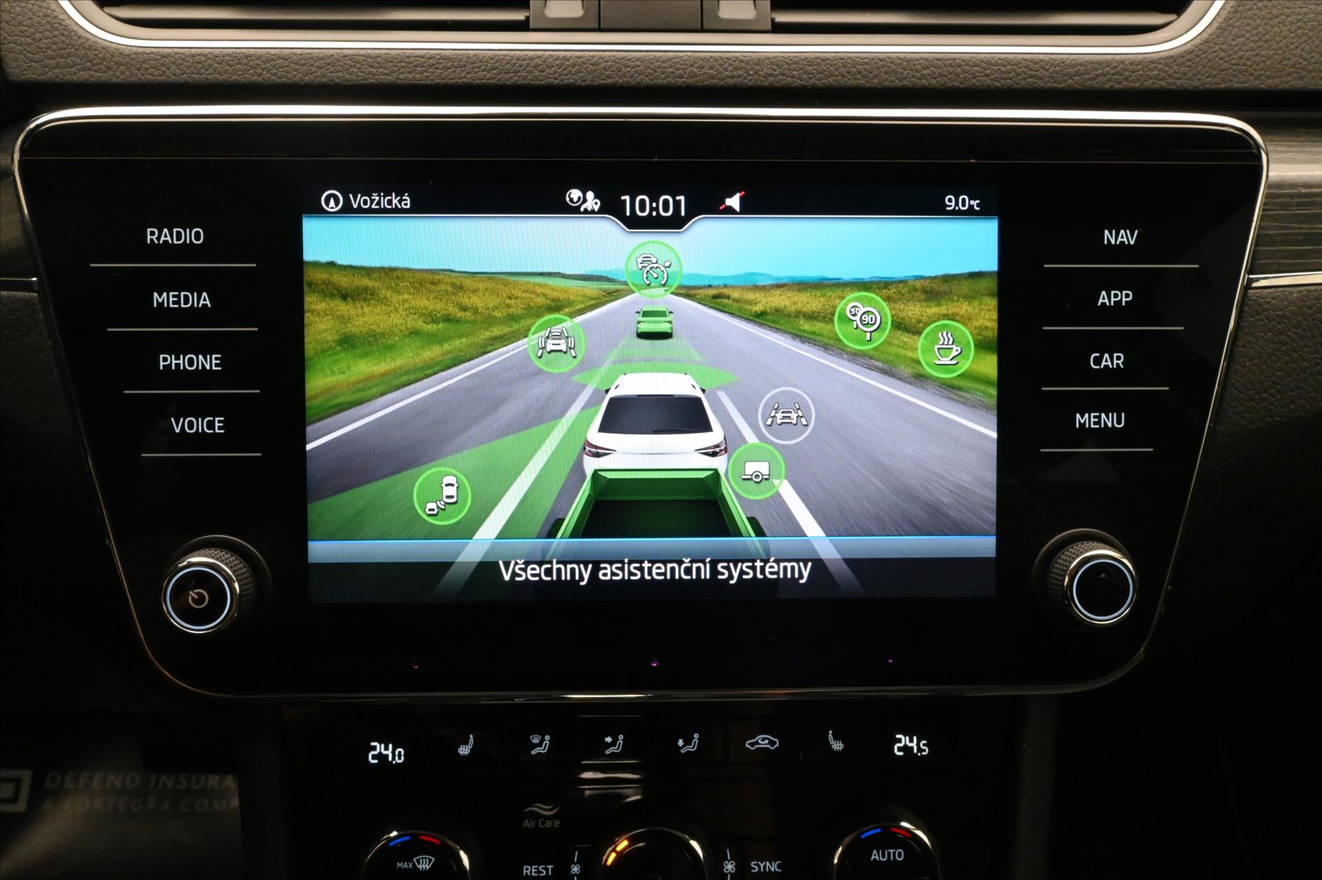 Hlavní fotografie vozu Škoda Superb 2,0 TDI 110kW DSG Style Záruka až 5 let (19)