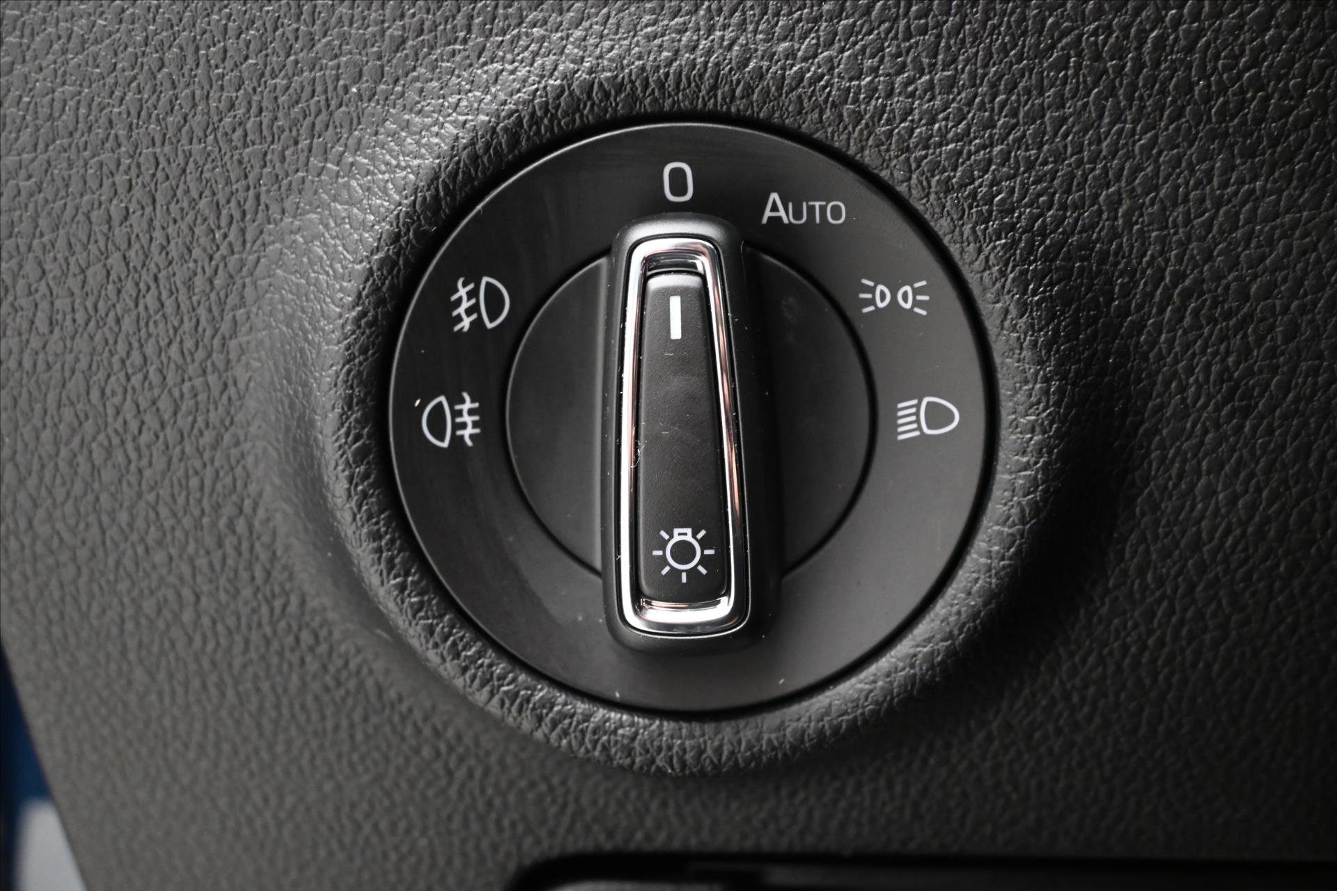 Hlavní fotografie vozu Škoda Superb 2,0 TDI 110kW DSG Style Záruka až 5 let (27)