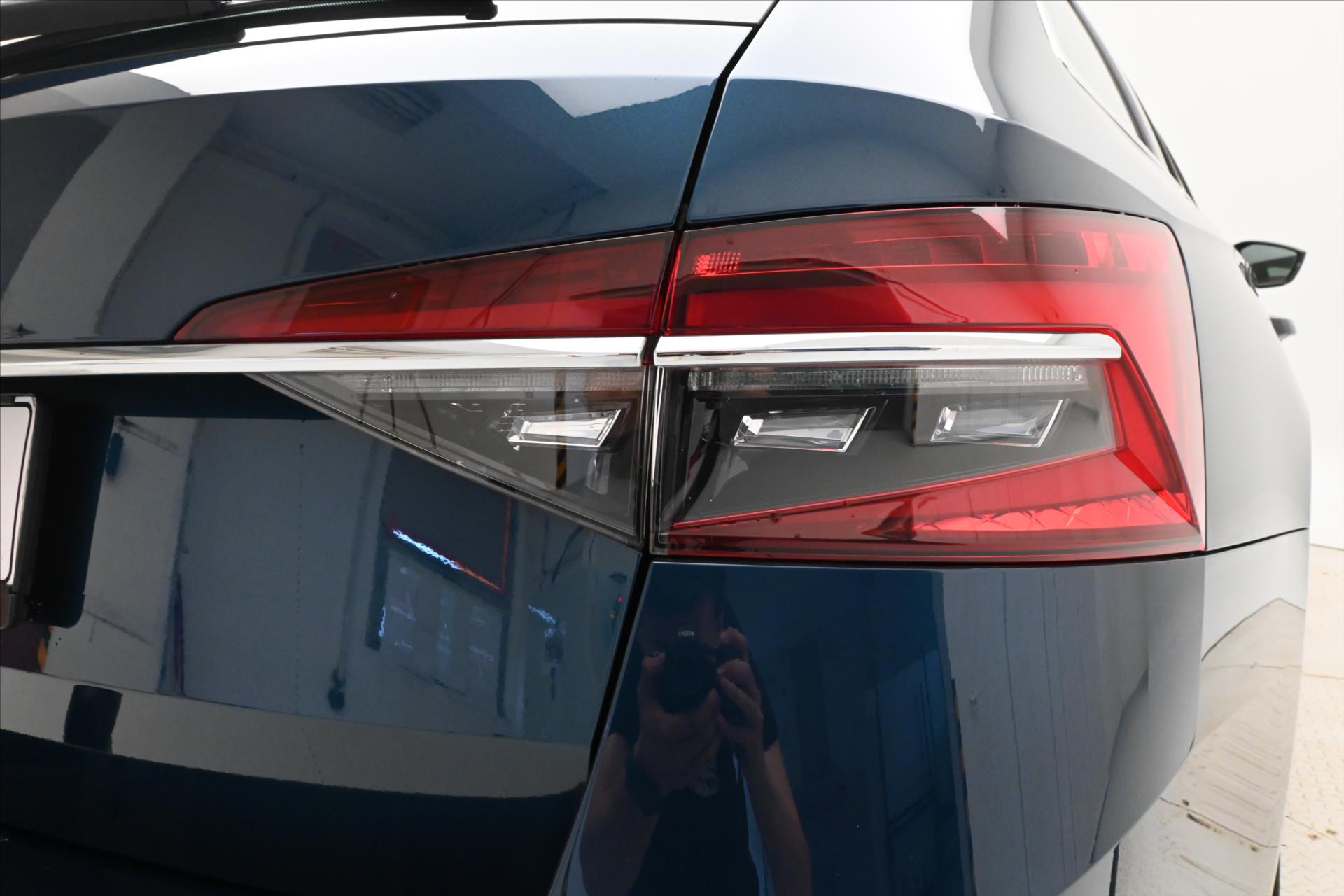 Hlavní fotografie vozu Škoda Superb 2,0 TDI 110kW DSG Style Záruka až 5 let (32)