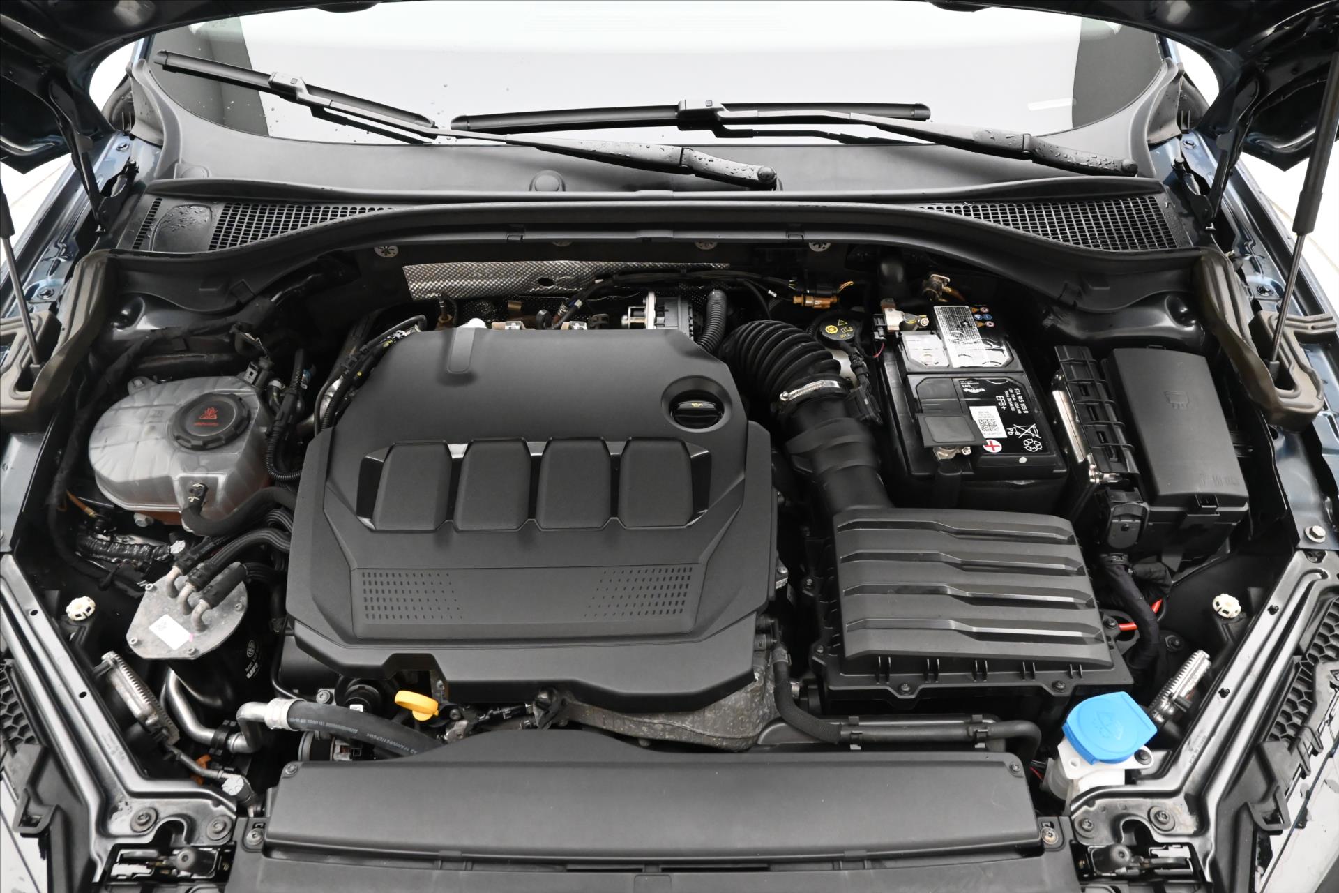 Hlavní fotografie vozu Škoda Superb 2,0 TDI 110kW DSG Style Záruka až 5 let (9)