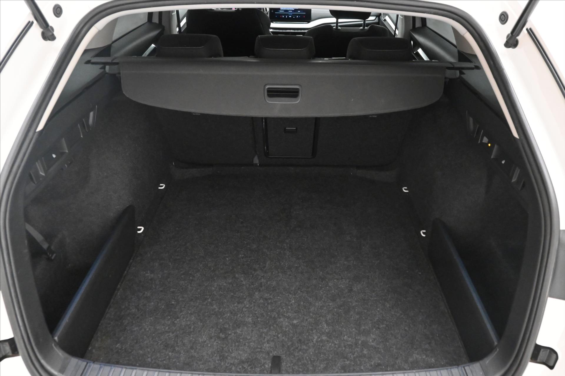 Hlavní fotografie vozu Škoda Octavia 2,0 TDI 110 kW DSG Style Záruka až 5 let (10)