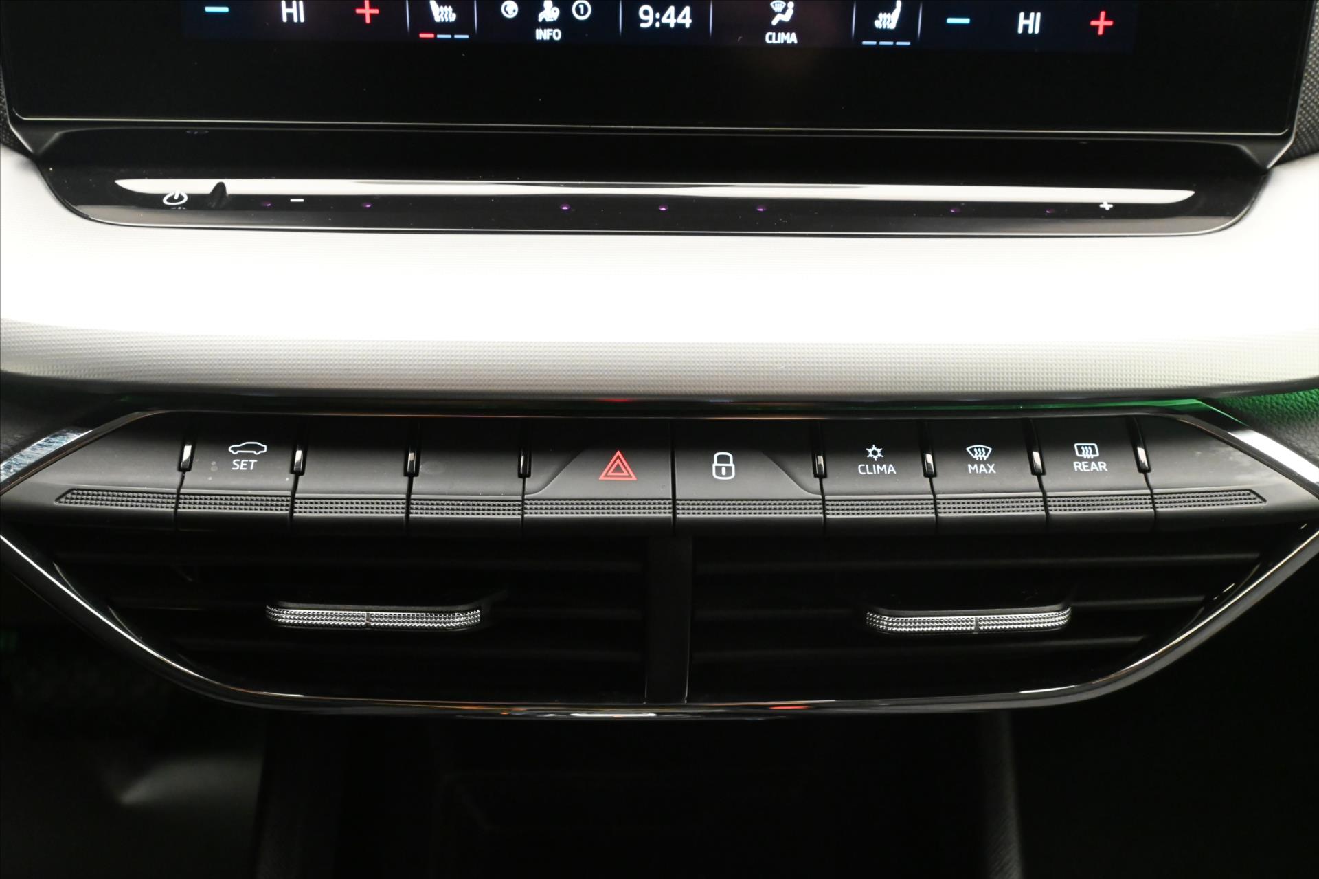 Hlavní fotografie vozu Škoda Octavia 2,0 TDI 110 kW DSG Style Záruka až 5 let (21)