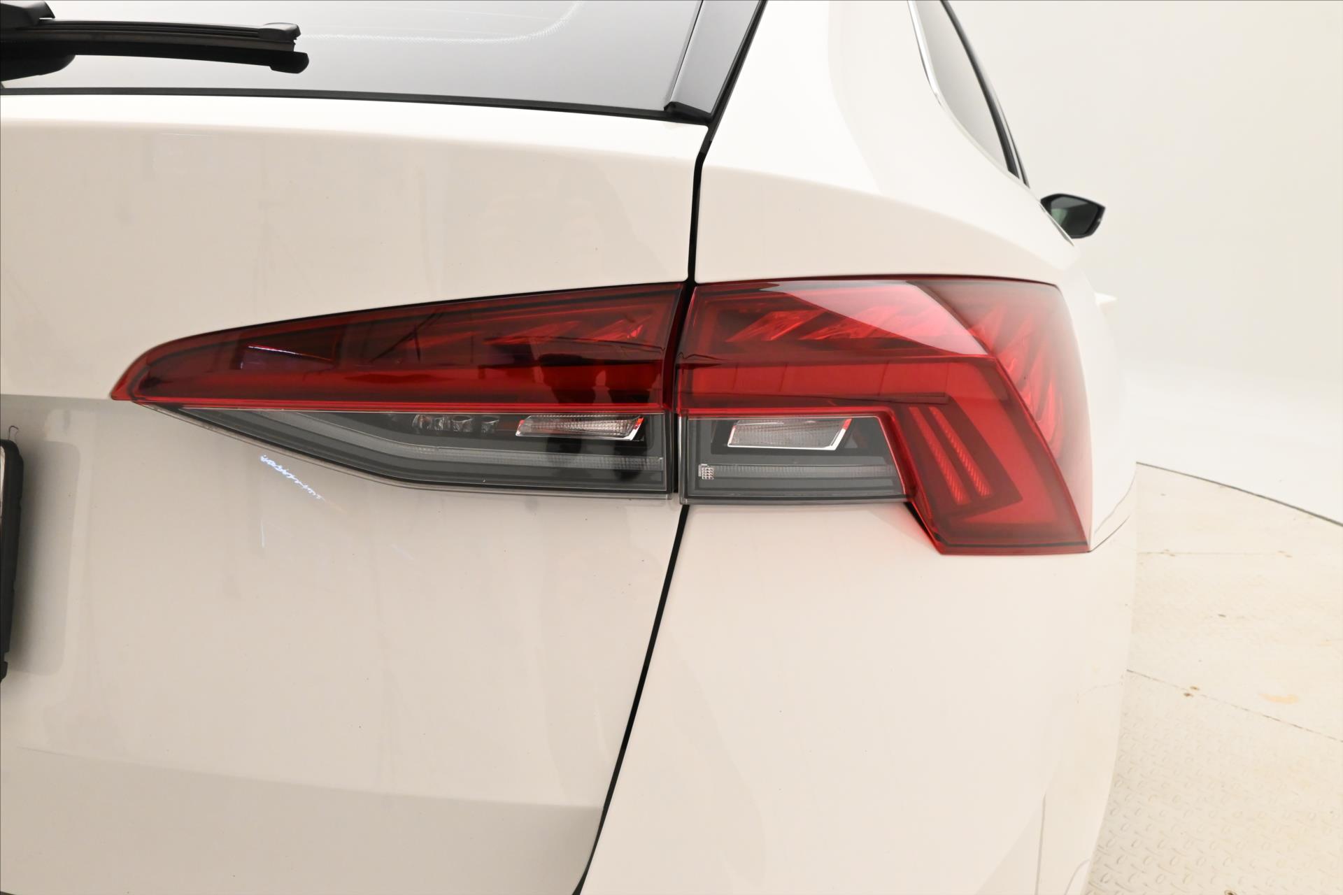 Hlavní fotografie vozu Škoda Octavia 2,0 TDI 110 kW DSG Style Záruka až 5 let (31)