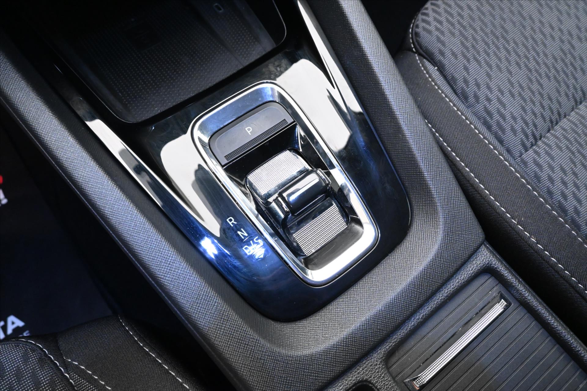 Hlavní fotografie vozu Škoda Octavia 2,0 TDI 110 KW DSG STYLE Záruka až 5 let (23)