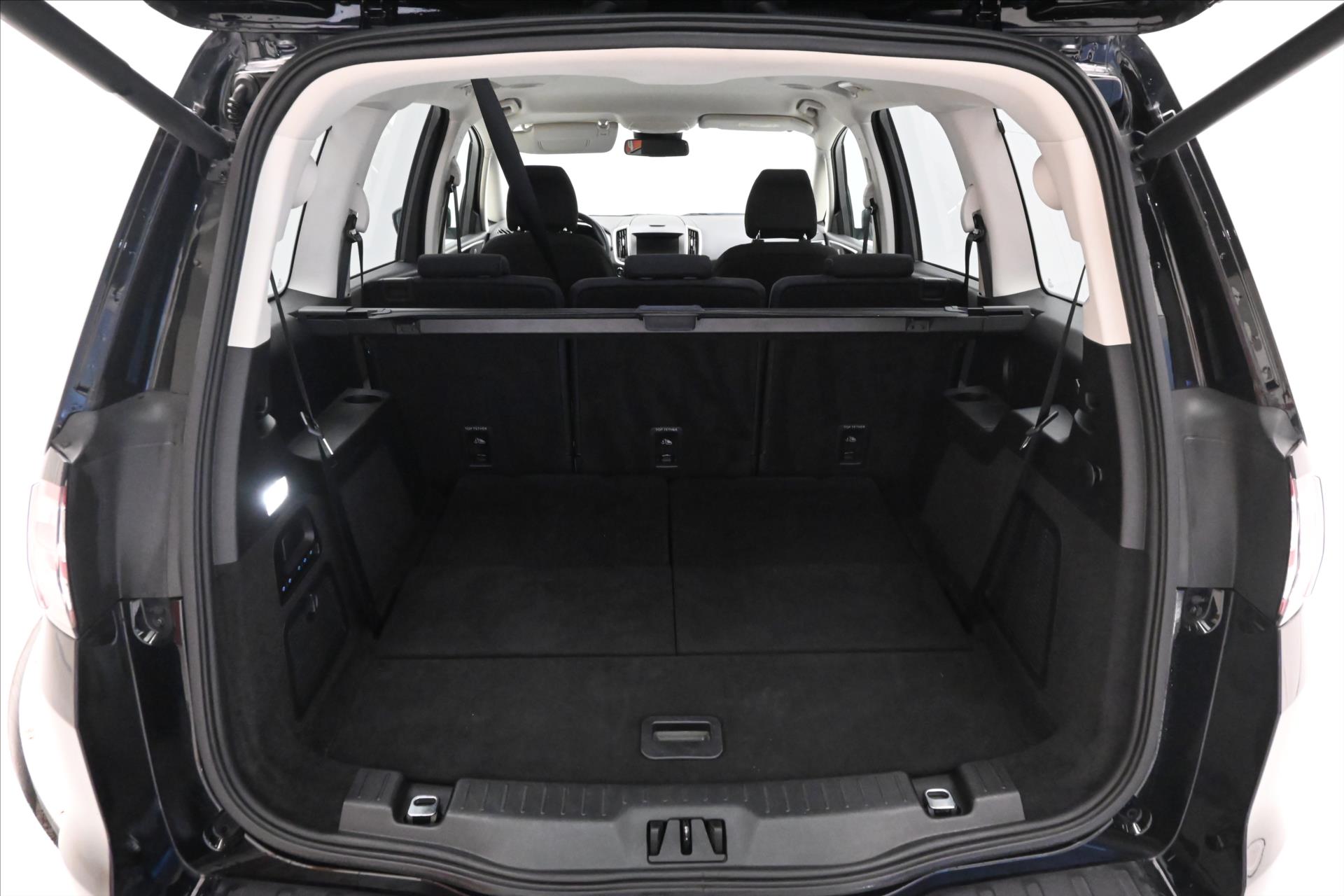 Main photo of the car Ford Galaxy 2.0 EcoBlue 140 kW AT8 Titanium 7 seats Warranty up to 5 years (11)