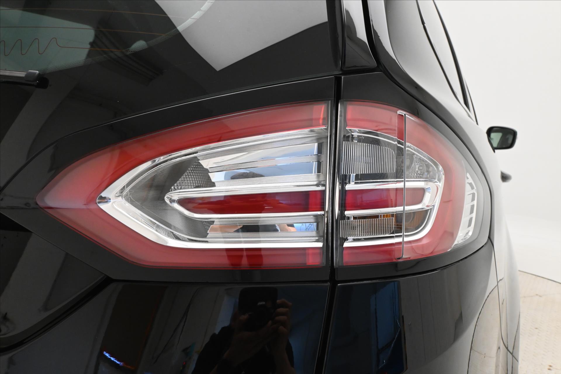 Main photo of the car Ford Galaxy 2.0 EcoBlue 140 kW AT8 Titanium 7 seats Warranty up to 5 years (33)