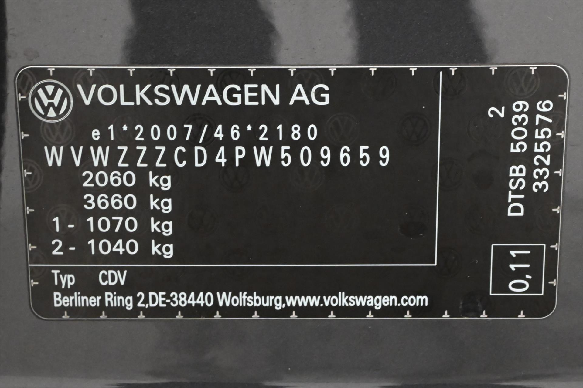 Hlavní fotografie vozu Volkswagen Golf 2,0 TDI 110KW DSG STYLE Záruka až 5 let (12)