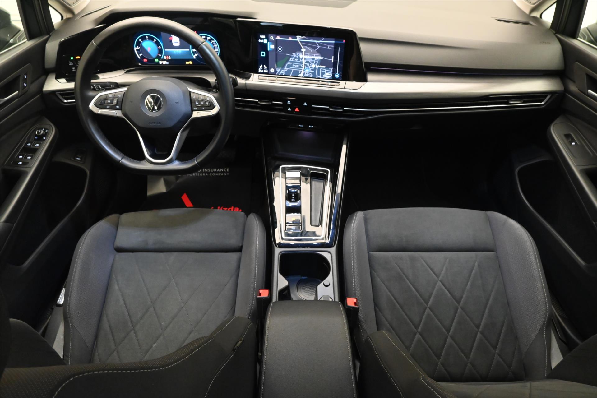 Hlavní fotografie vozu Volkswagen Golf 2,0 TDI 110KW DSG STYLE Záruka až 5 let (15)