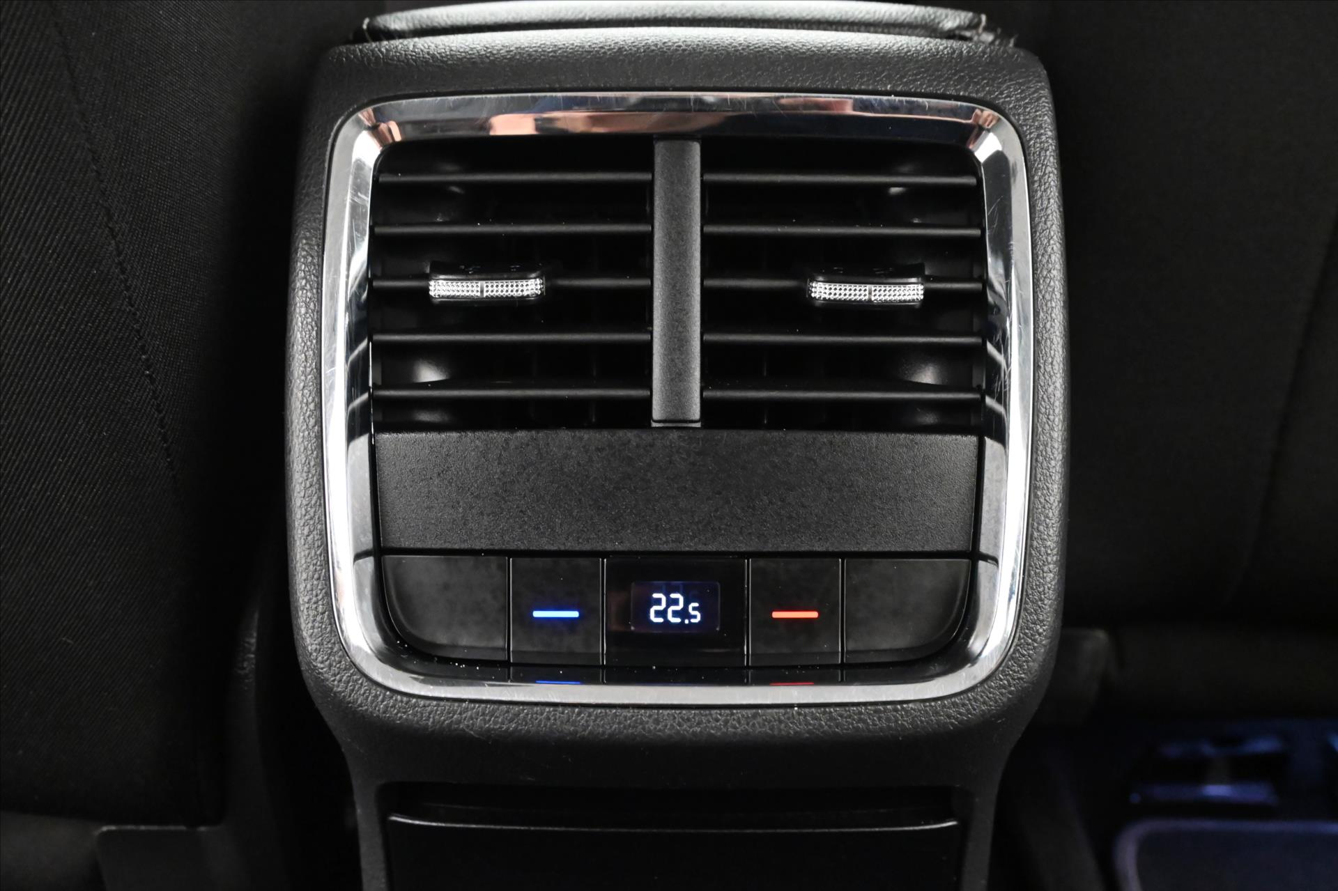 Main photo of the car Skoda Octavia 2.0 TDI 110kW DSG Style Warranty up to 5 years (22)