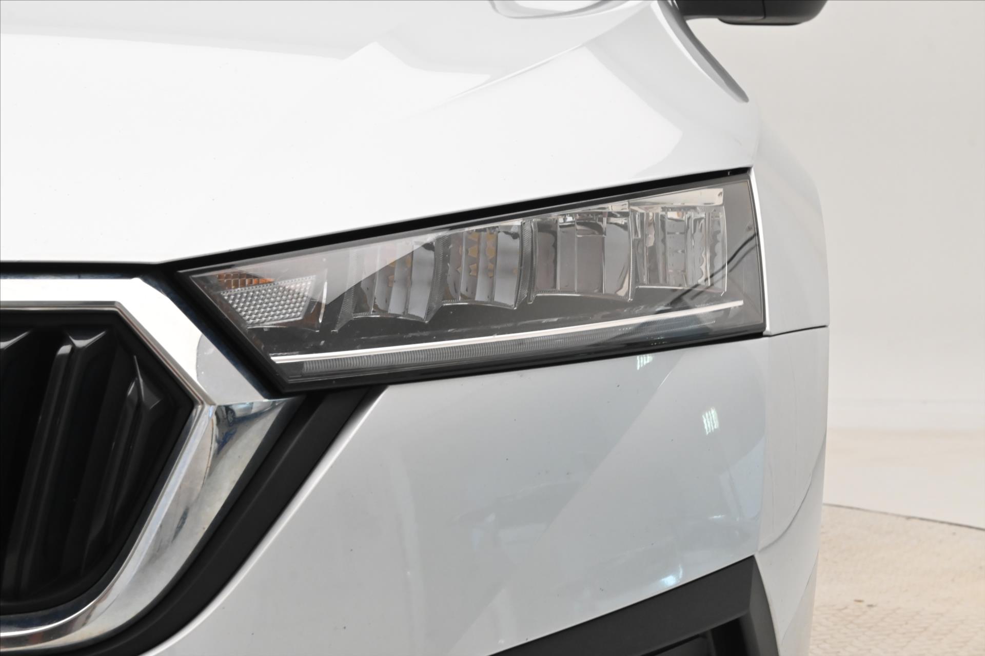 Main photo of the car Skoda Octavia 2.0 TDI 110kW DSG Style Warranty up to 5 years (30)