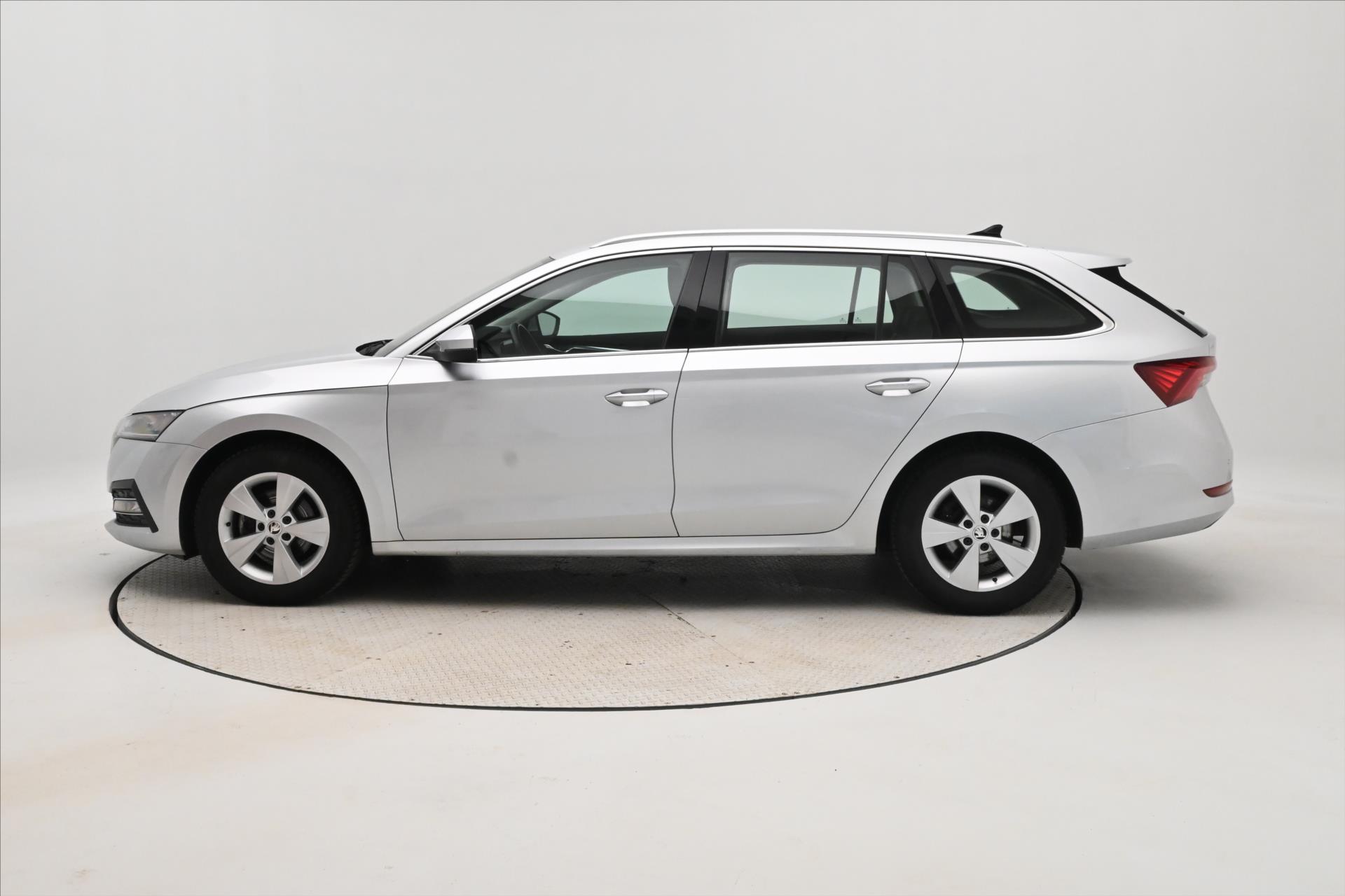 Main photo of the car Skoda Octavia 2.0 TDI 110kW DSG Style Warranty up to 5 years (8)
