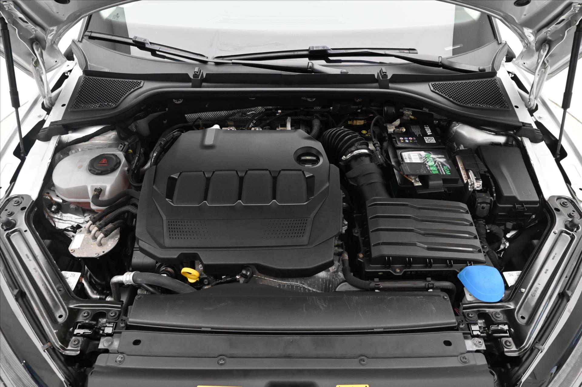 Main photo of the car Skoda Octavia 2.0 TDI 110kW DSG Style Warranty up to 5 years (9)