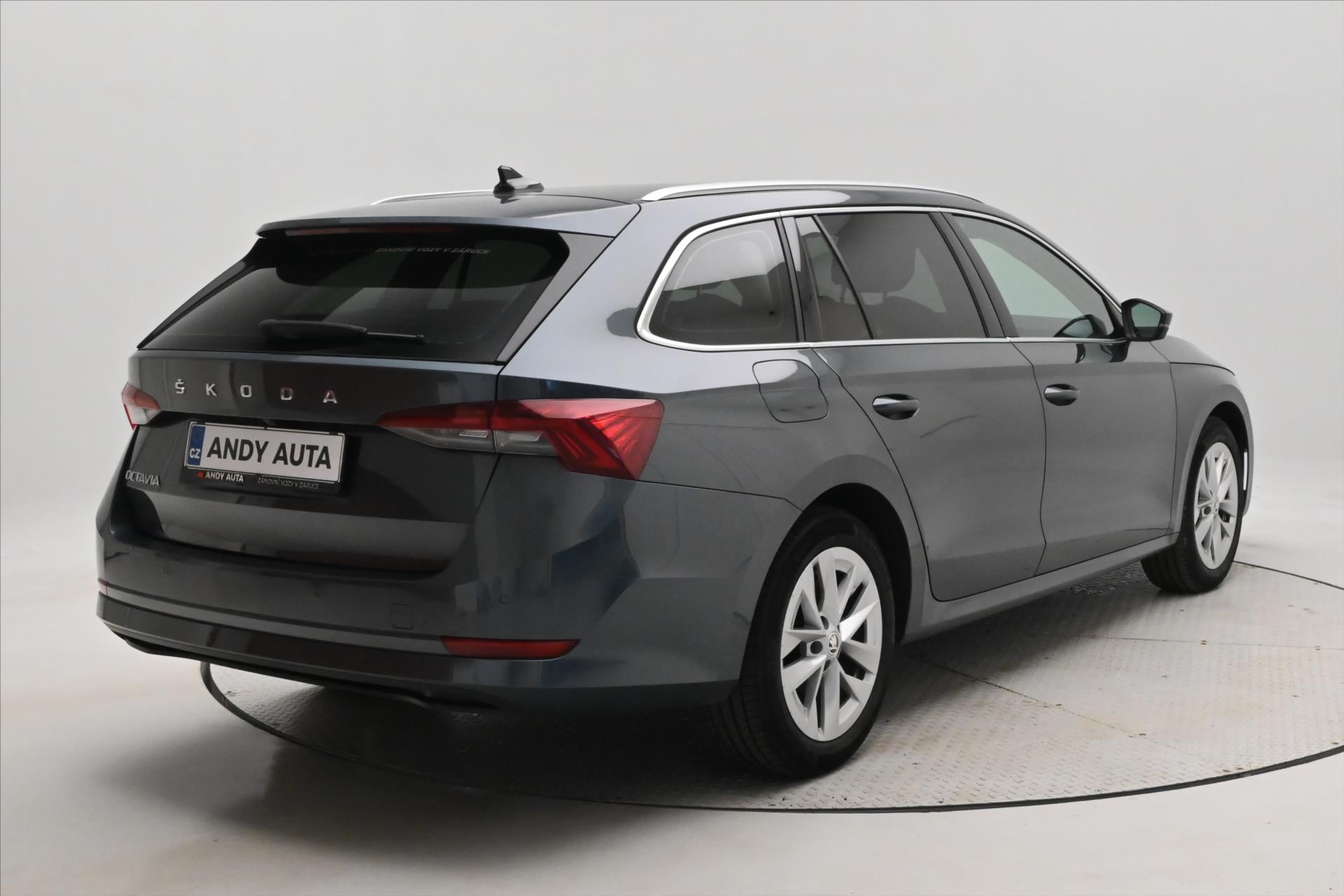 Hlavní fotografie vozu Škoda Octavia 2,0 TDI 110 kW DSG Style Záruka až 5 let (5)