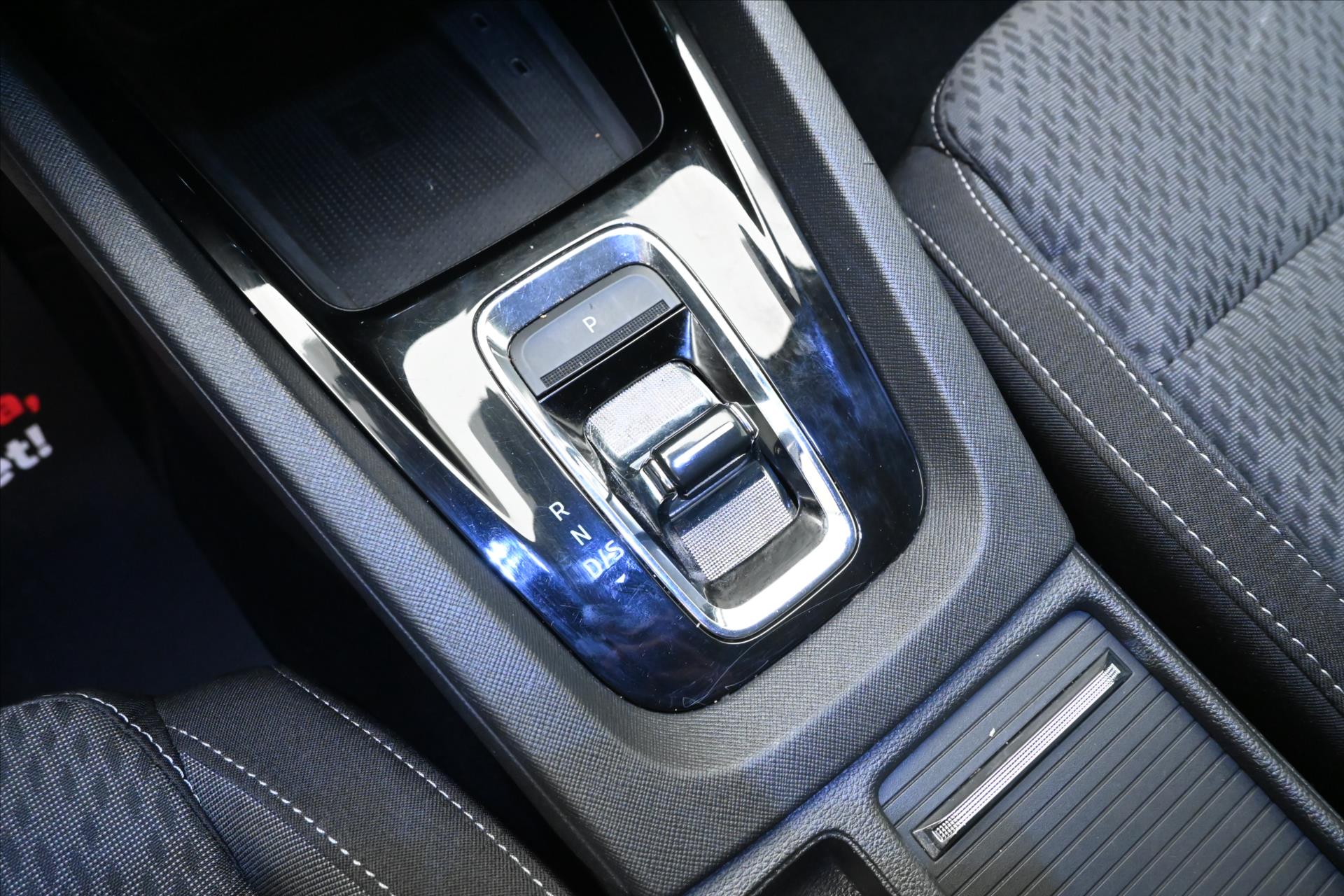 Hlavní fotografie vozu Škoda Octavia 2,0 TDI 110kW DSG Style Záruka až 5 let (23)