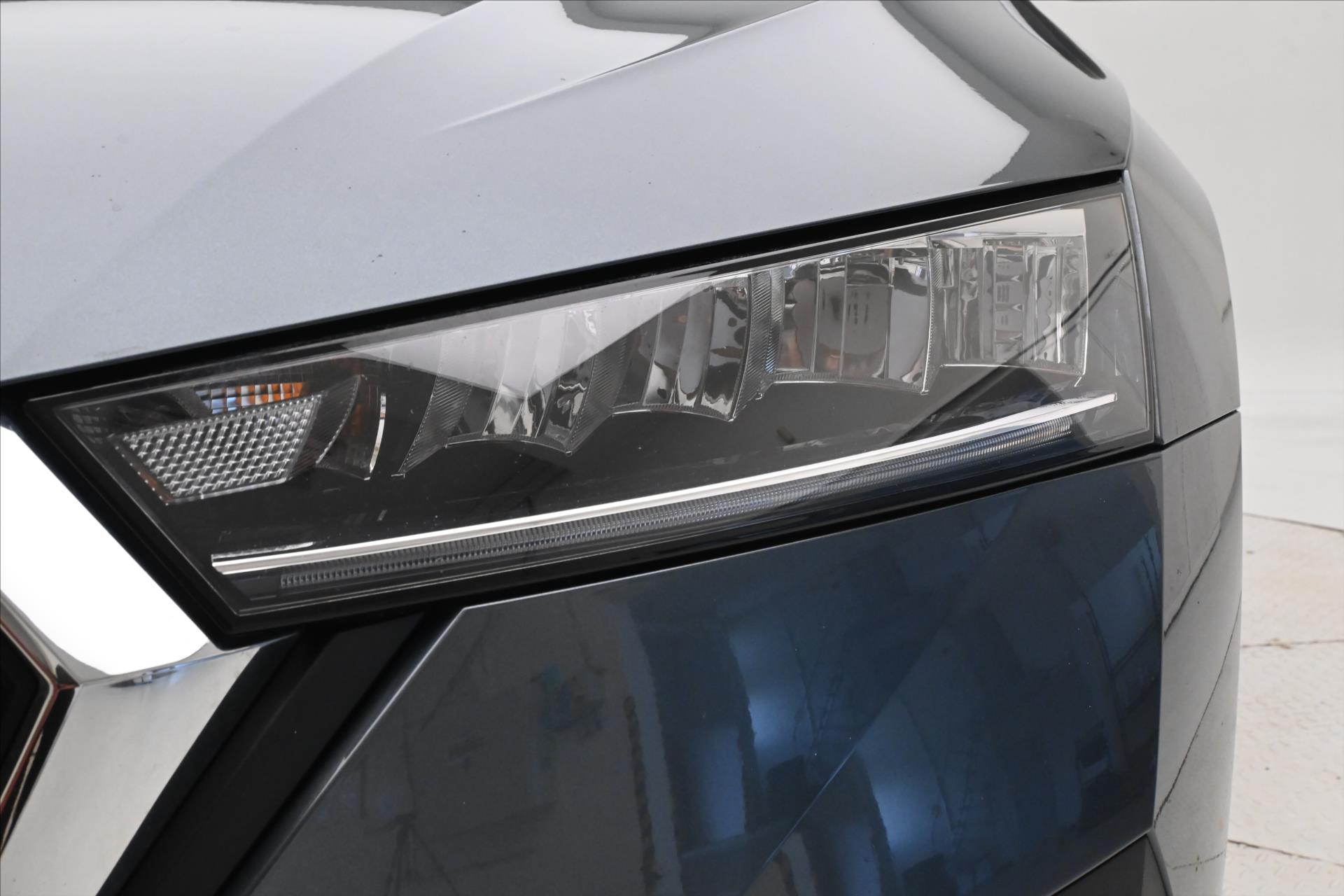 Hlavní fotografie vozu Škoda Octavia 2,0 TDI 110kW DSG Style Záruka až 5 let (30)