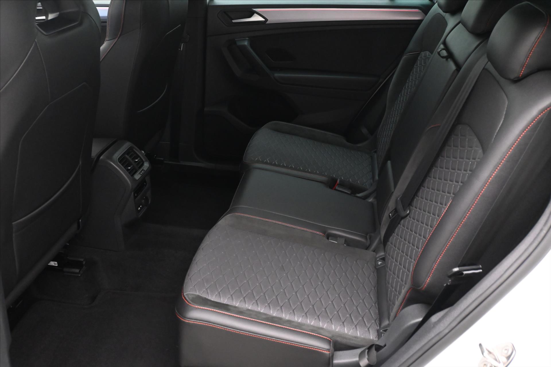 Main photo of the car Seat Tarraco 2.0 TDI 147 kW DSG FR 4Drive Warranty up to 5 years (14)