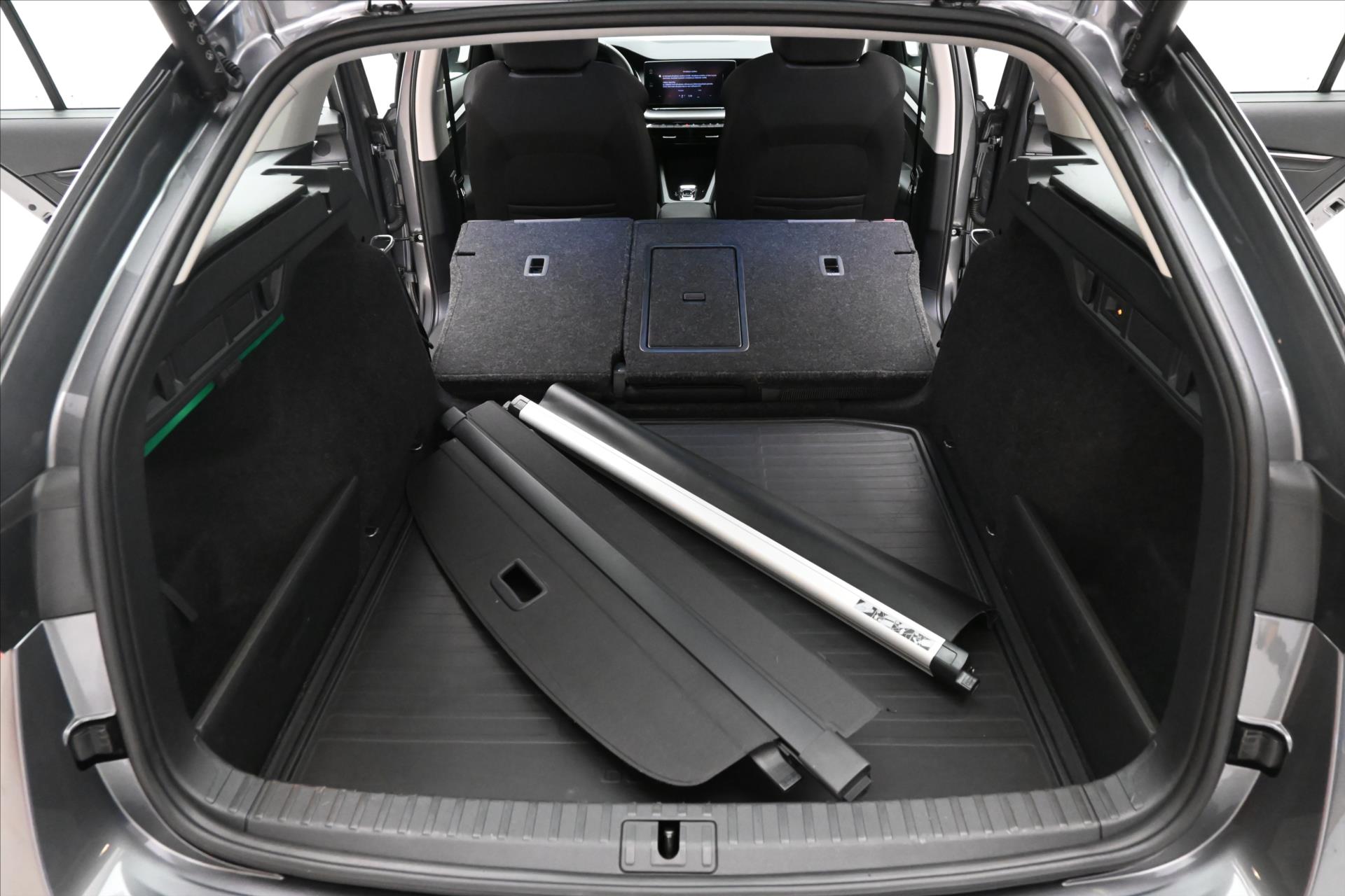 Hlavní fotografie vozu Škoda Octavia 2,0 TDI 110 kW DSG Ambition Záruka až 5 let (11)