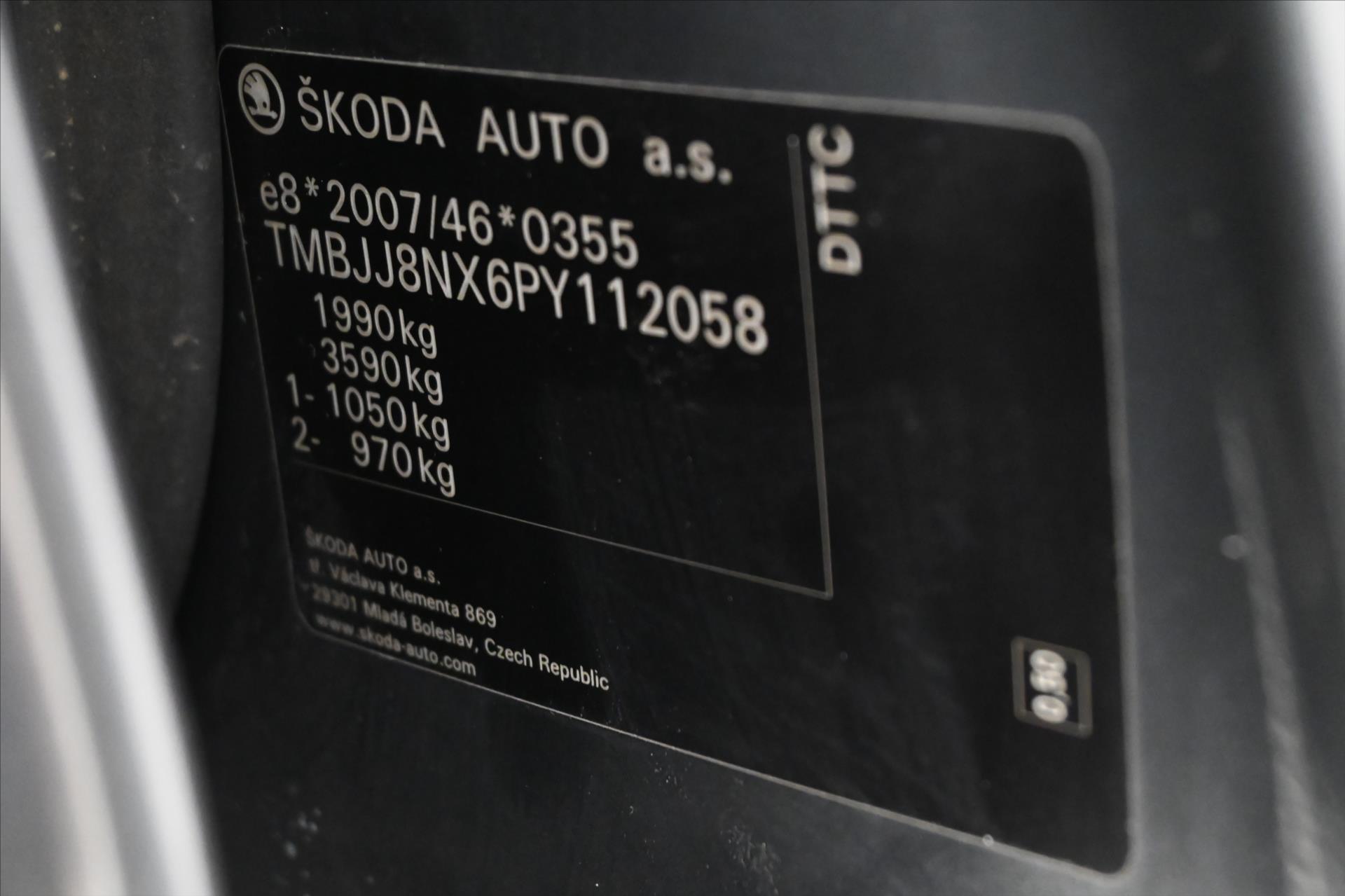 Hlavní fotografie vozu Škoda Octavia 2,0 TDI 110 kW DSG Ambition Záruka až 5 let (12)