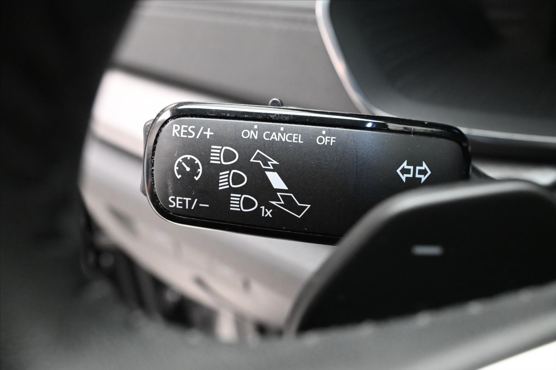 Hlavní fotografie vozu Škoda Octavia 2,0 TDI 110 kW DSG Ambition Záruka až 5 let (22)