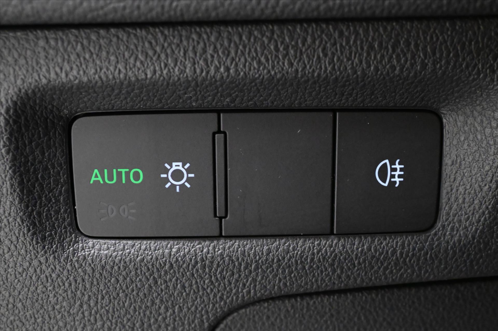 Hlavní fotografie vozu Škoda Octavia 2,0 TDI 110 kW DSG Ambition Záruka až 5 let (25)