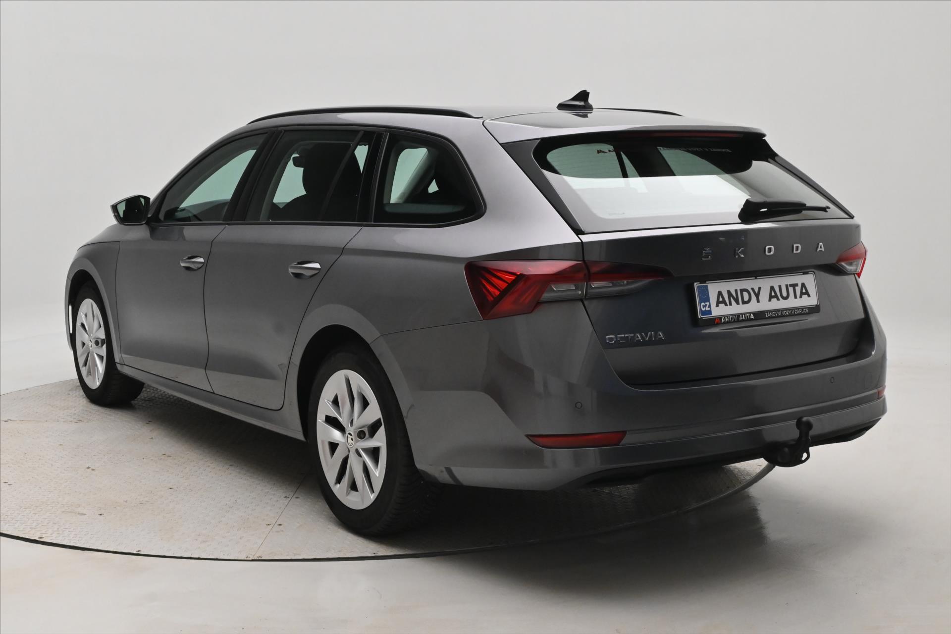 Hlavní fotografie vozu Škoda Octavia 2,0 TDI 110 kW DSG Ambition Záruka až 5 let (7)