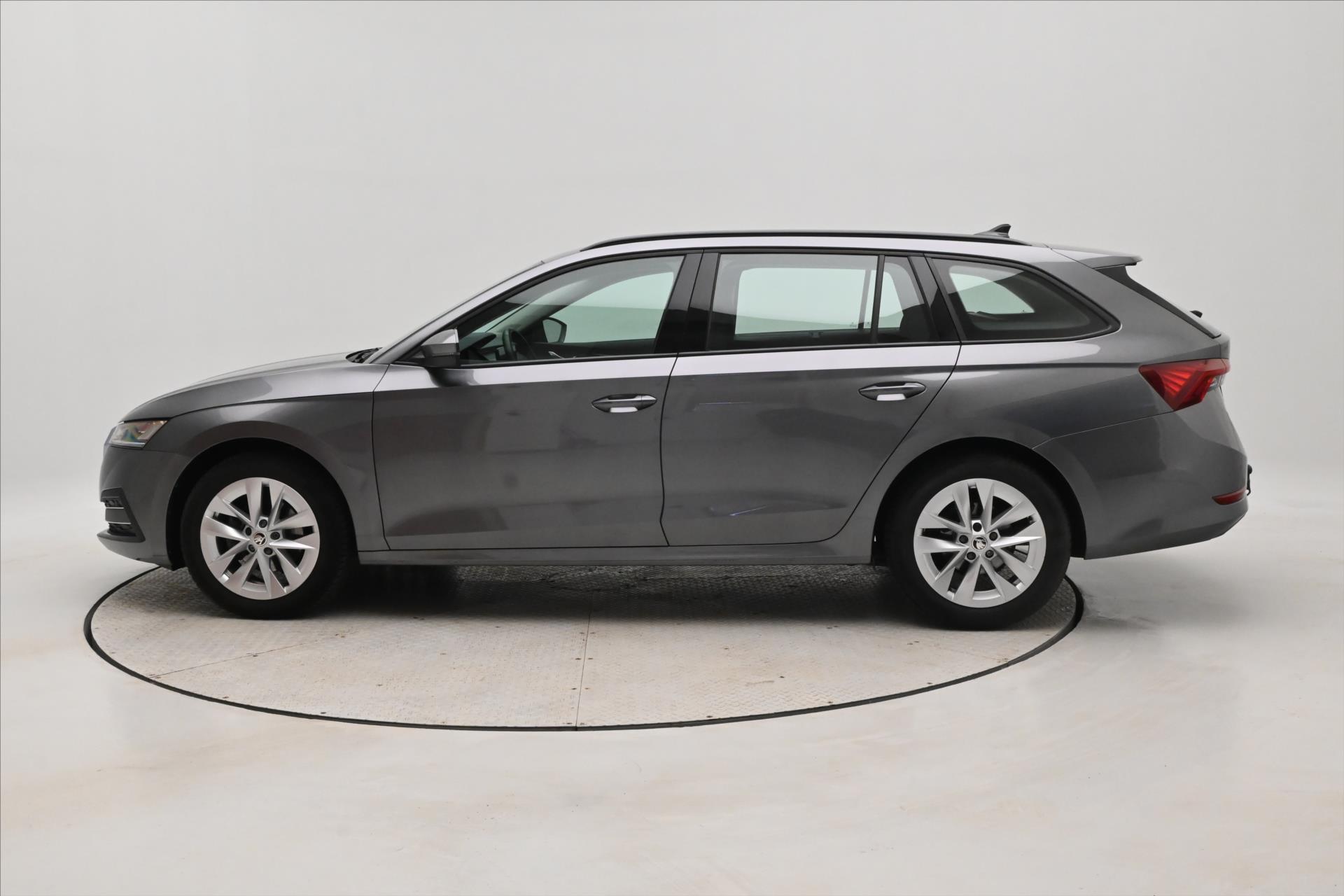 Hlavní fotografie vozu Škoda Octavia 2,0 TDI 110 kW DSG Ambition Záruka až 5 let (8)