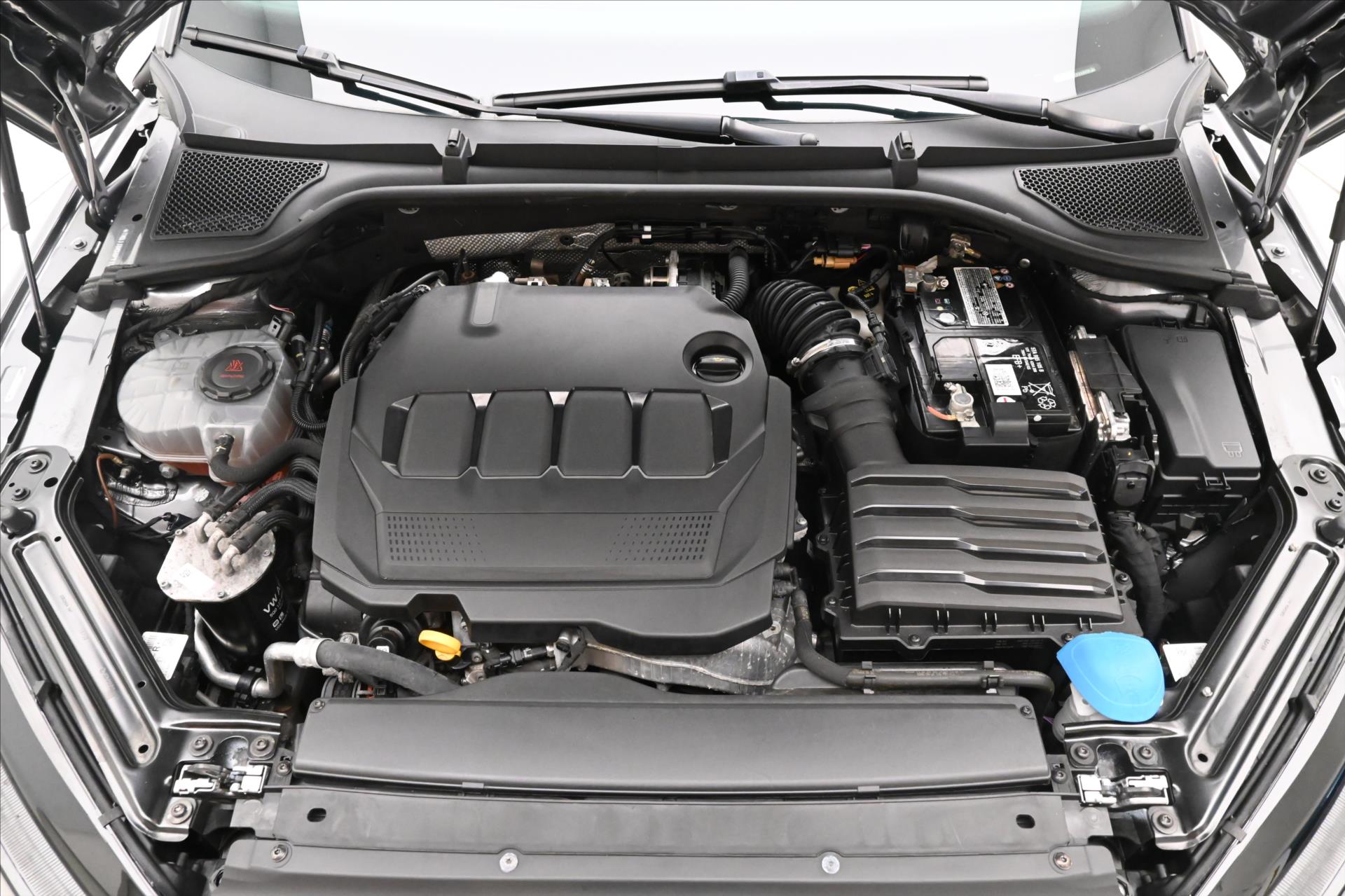 Hlavní fotografie vozu Škoda Octavia 2,0 TDI 110 kW DSG Ambition Záruka až 5 let (9)