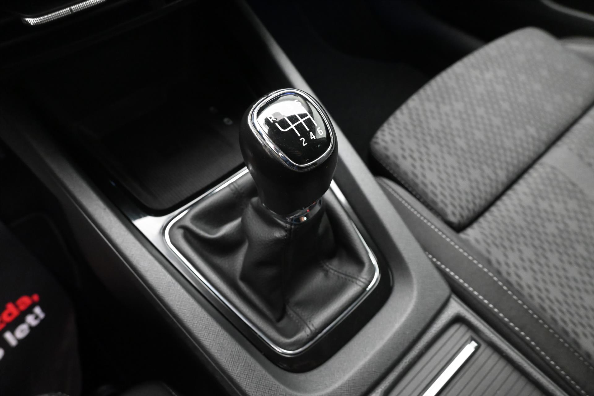 Hlavní fotografie vozu Škoda Octavia 2,0 TDI 110 kW Ambition Záruka až 5 let (23)