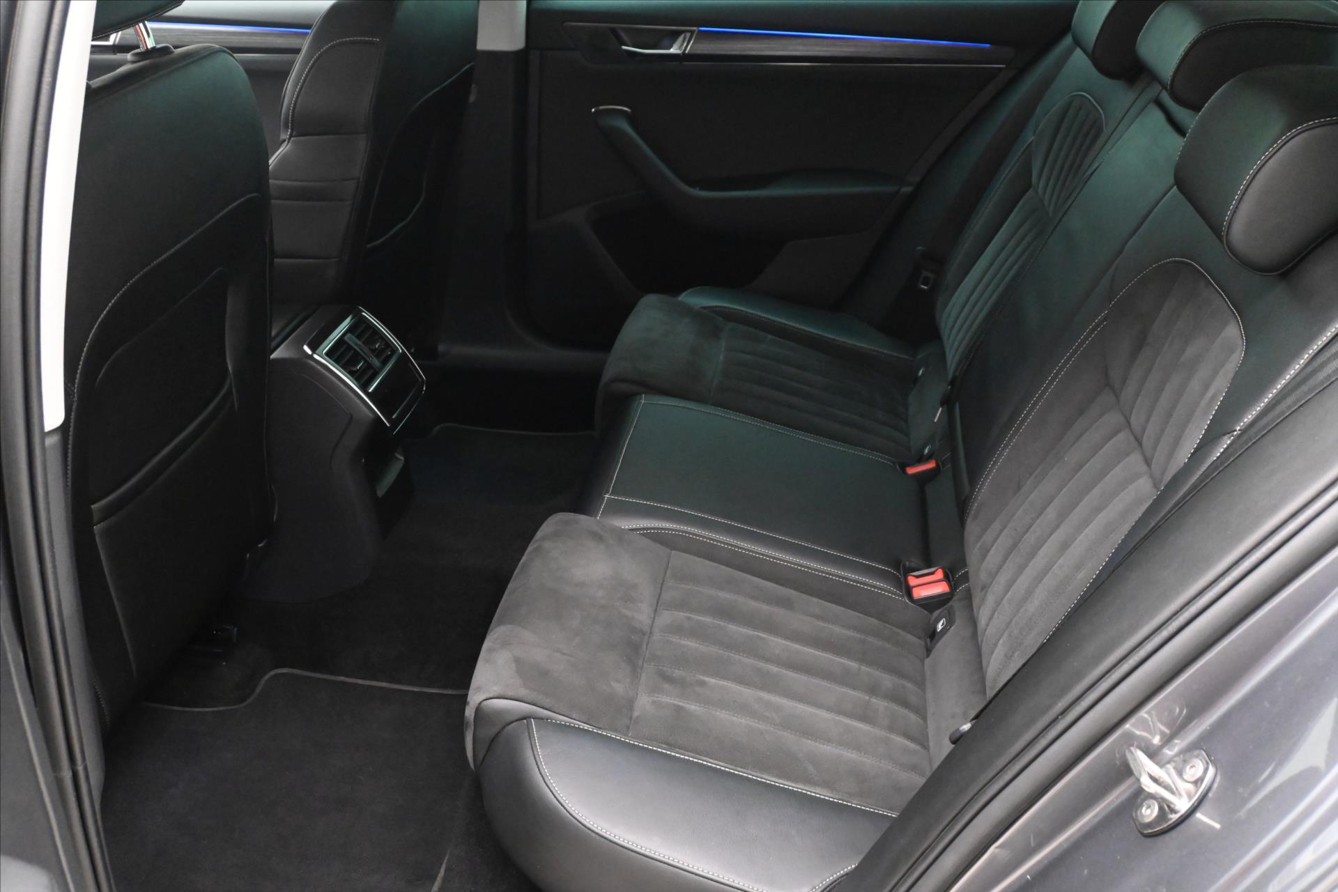 Hlavní fotografie vozu Škoda Superb 2,0 TDI 110KW DSG STYLE Záruka až 5 let (14)