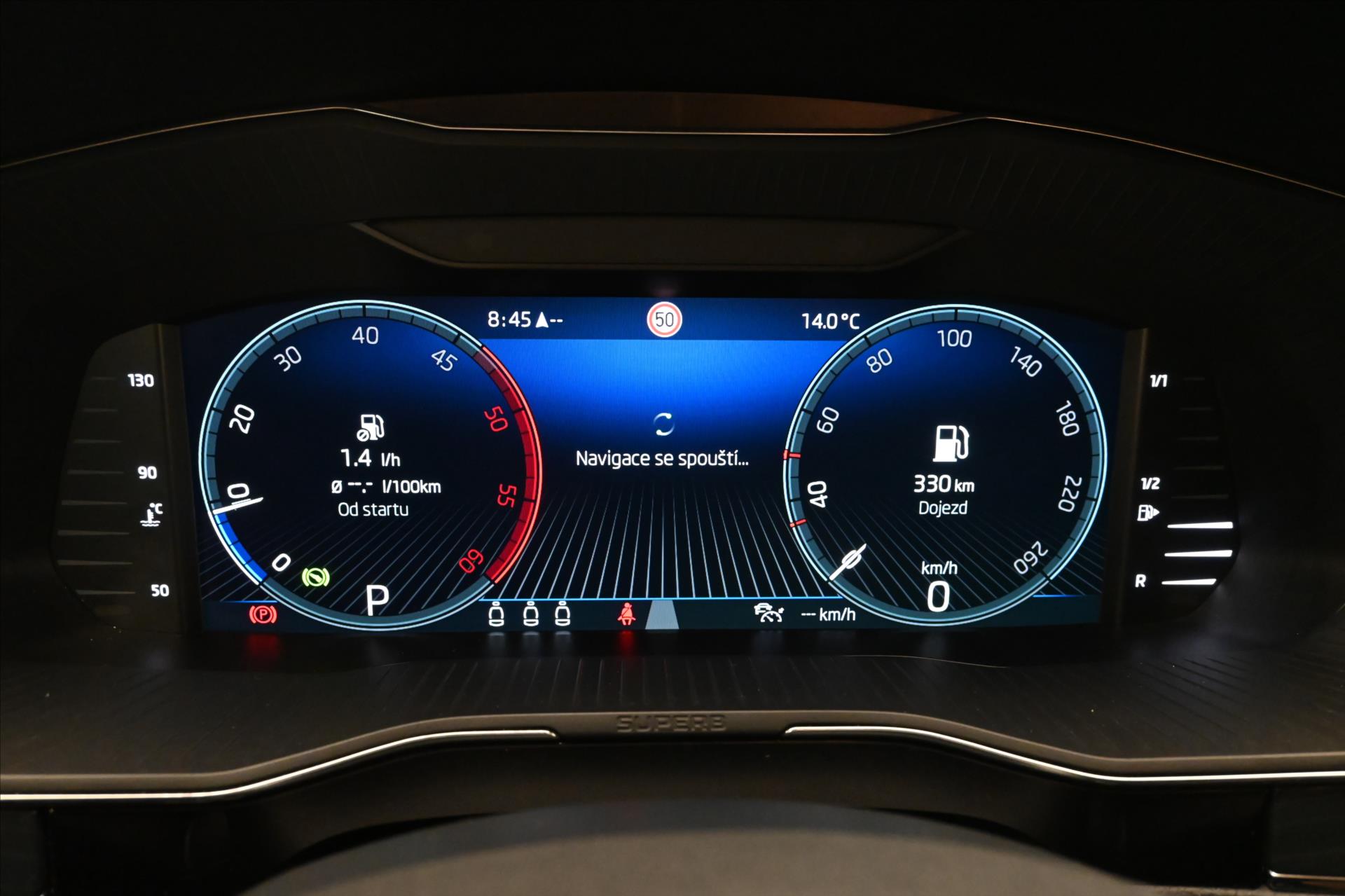 Hlavní fotografie vozu Škoda Superb 2,0 TDI 110KW DSG STYLE Záruka až 5 let (16)