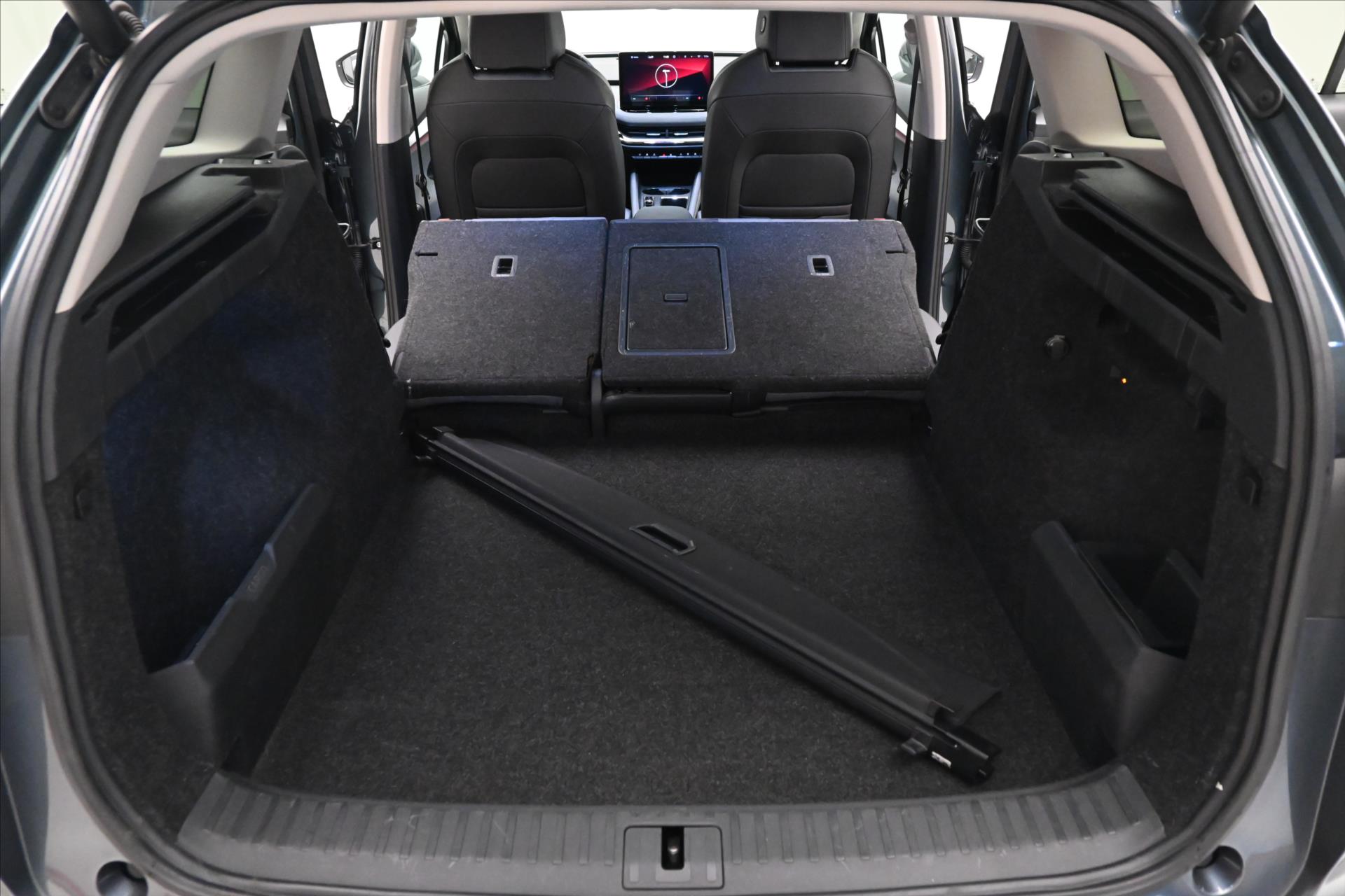 Hlavní fotografie vozu Škoda Enyaq iV 0,0 80 150kW 82kWh SoH 91% VŮZ PŘIPRAVUJEME K PRODEJI (11)