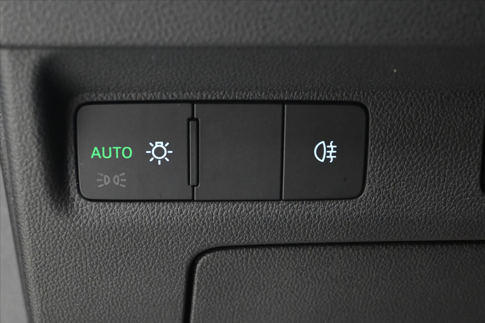 Hlavní fotografie vozu Škoda Enyaq iV 0,0 80 150kW 82kWh SOH91% VŮZ PŘIPRAVUJEME K PRODEJI (26)