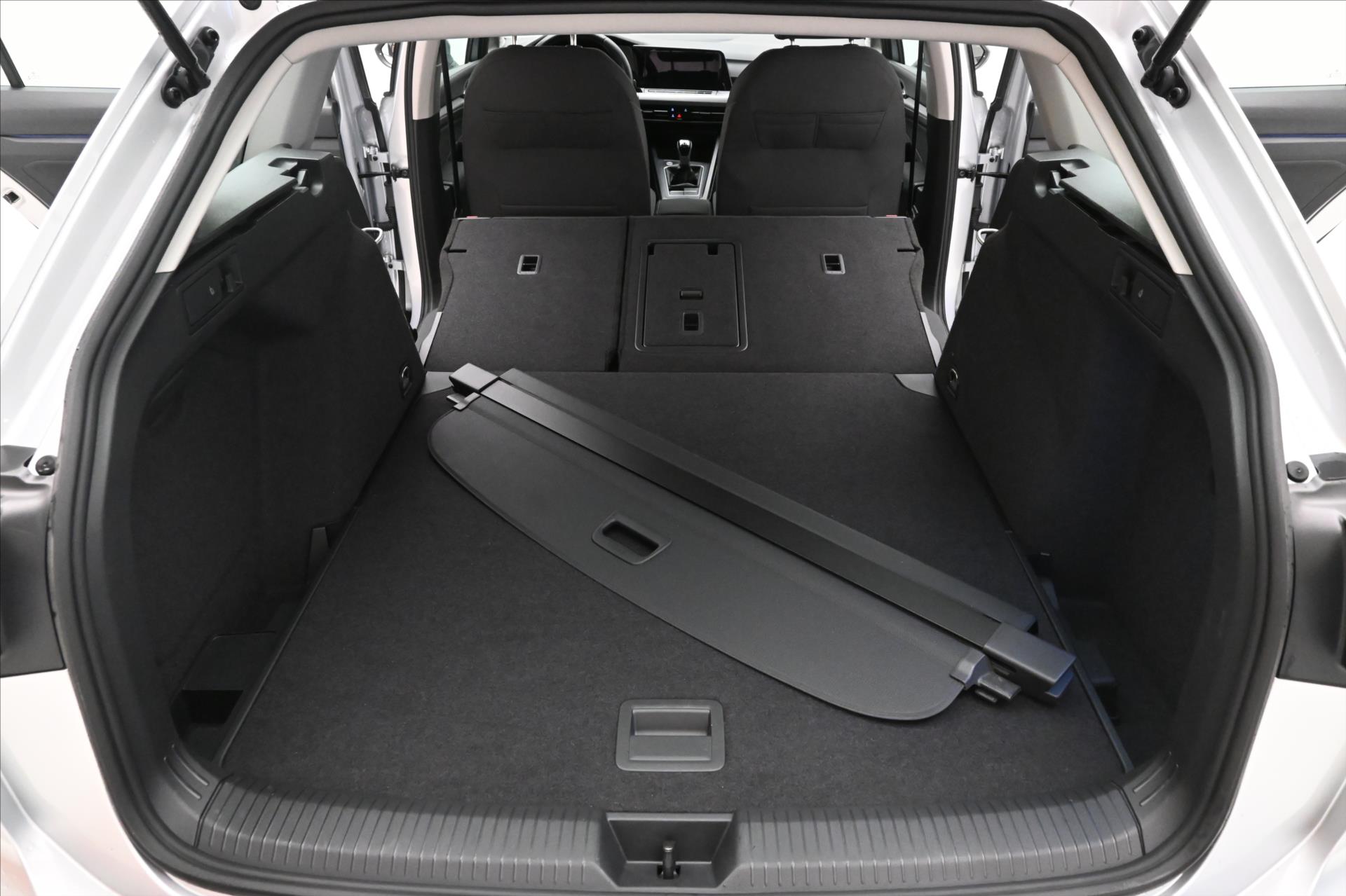 Hlavní fotografie vozu Volkswagen Golf 2,0 TDI 85 kW Life ACC Záruka až 5 let (11)