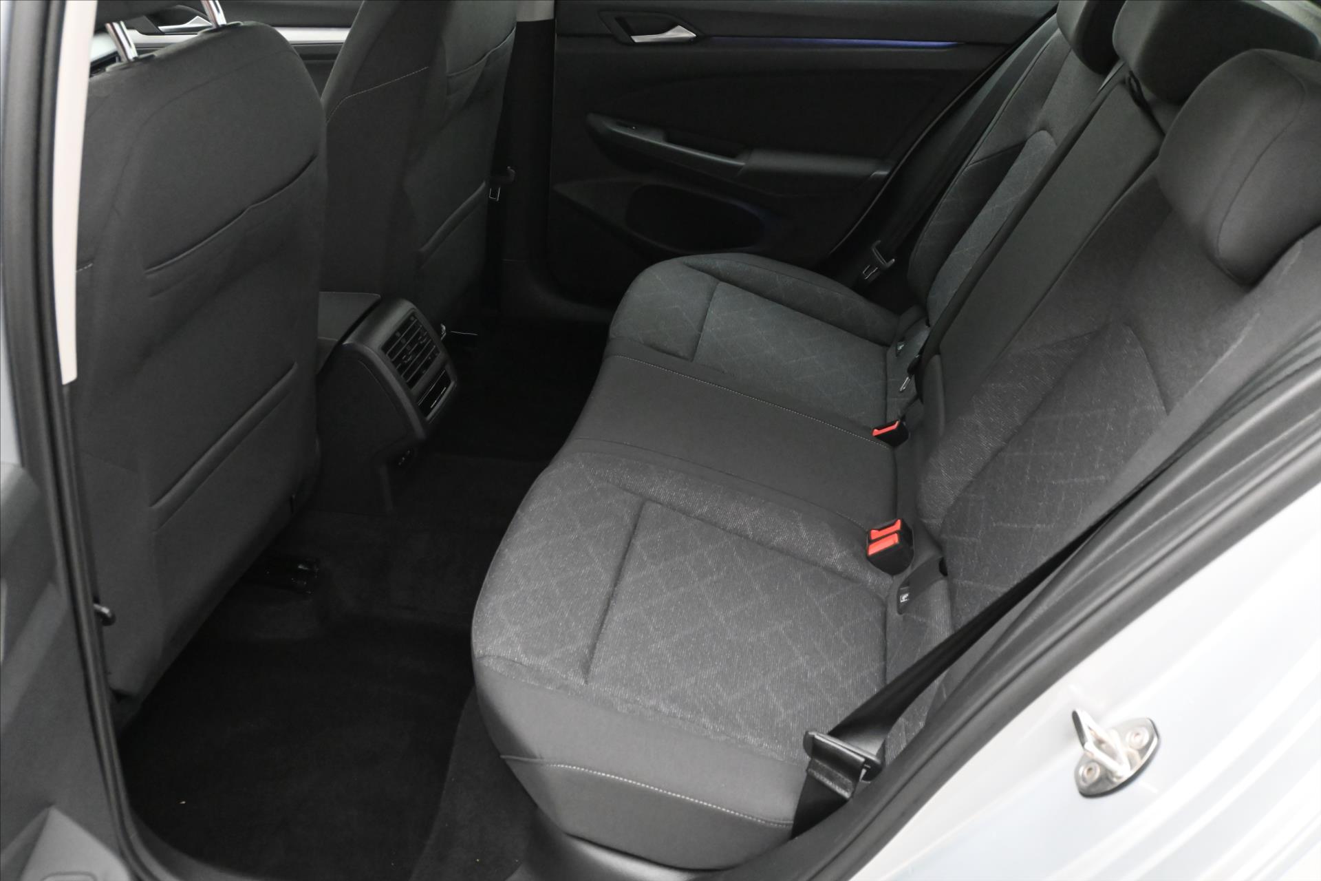 Hlavní fotografie vozu Volkswagen Golf 2,0 TDI 85 kW Life ACC Záruka až 5 let (14)