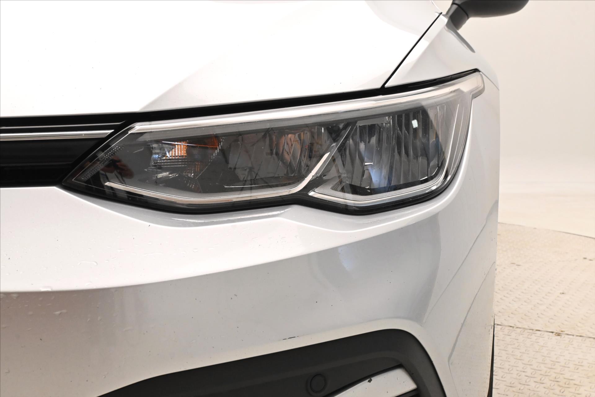 Hlavní fotografie vozu Volkswagen Golf 2,0 TDI 85 kW Life ACC Záruka až 5 let (29)