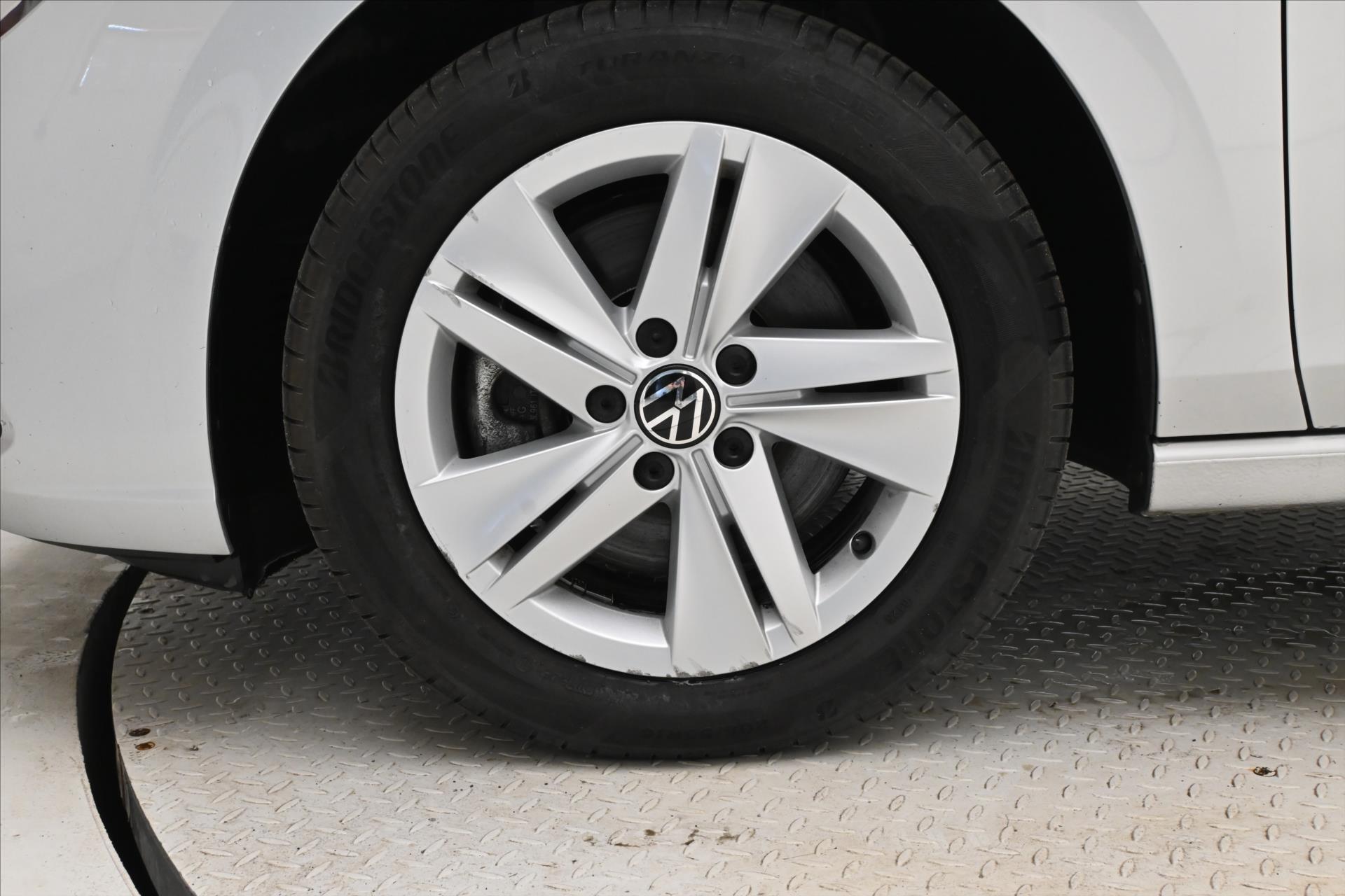 Hlavní fotografie vozu Volkswagen Golf 2,0 TDI 85 kW Life ACC Záruka až 5 let (31)