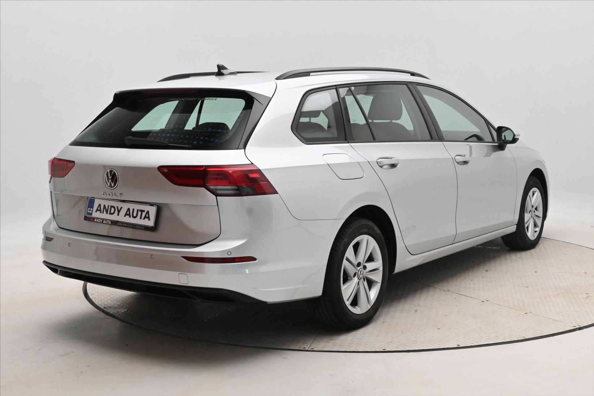 Hlavní fotografie vozu Volkswagen Golf 2,0 TDI 85 kW Life ACC Záruka až 5 let (5)