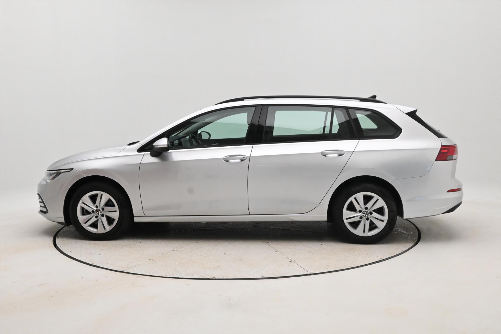 Hlavní fotografie vozu Volkswagen Golf 2,0 TDI 85 kW Life ACC Záruka až 5 let (8)