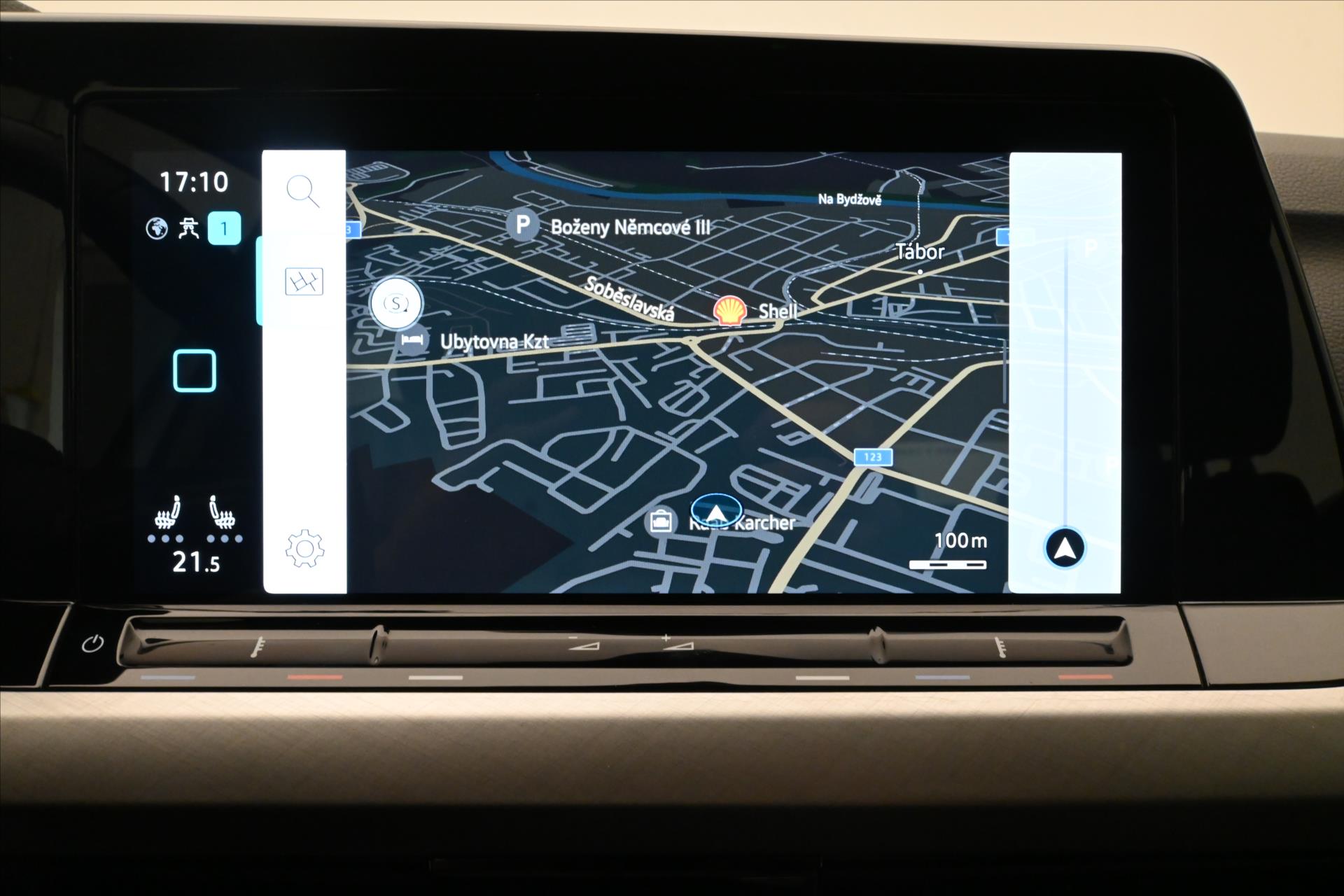 Main photo of the car Volkswagen Golf 2.0 TDI 110 kW Life Warranty up to 5 years (19)