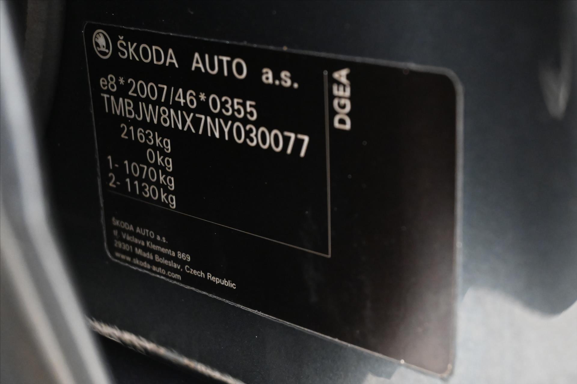 Main photo of the car Skoda Octavia 1.4 TSI iV RS 180 kW DSG Warranty up to 5 years (12)