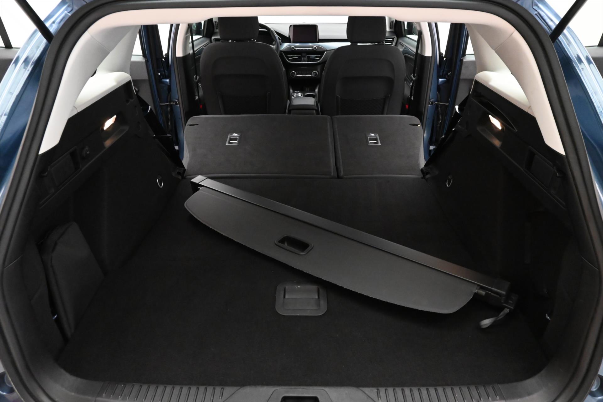 Hlavní fotografie vozu Ford Focus 2,0 Ecoblue 110 kW AT8 Záruka až 5 let (11)