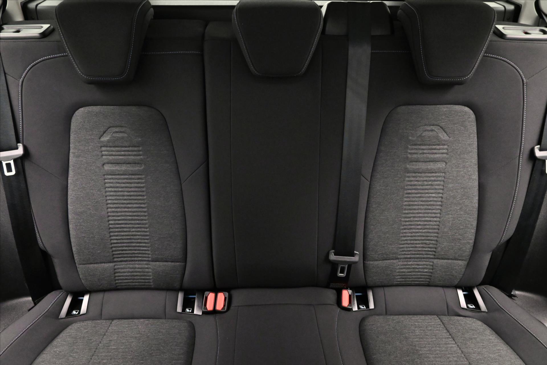 Hlavní fotografie vozu Ford Focus 2,0 Ecoblue 110 kW AT8 Záruka až 5 let (27)