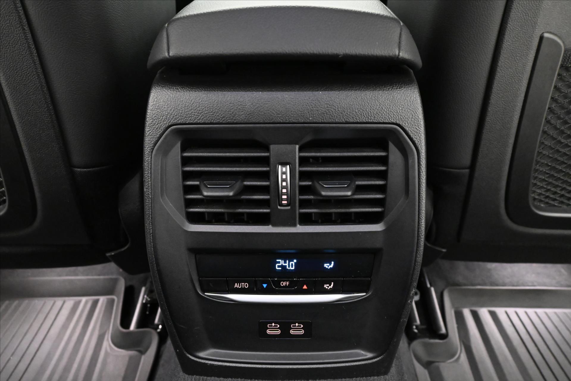 Hlavní fotografie vozu BMW Řada 3 2,0 320d 140kW STEPTRONIC Záruka až 5 let (21)