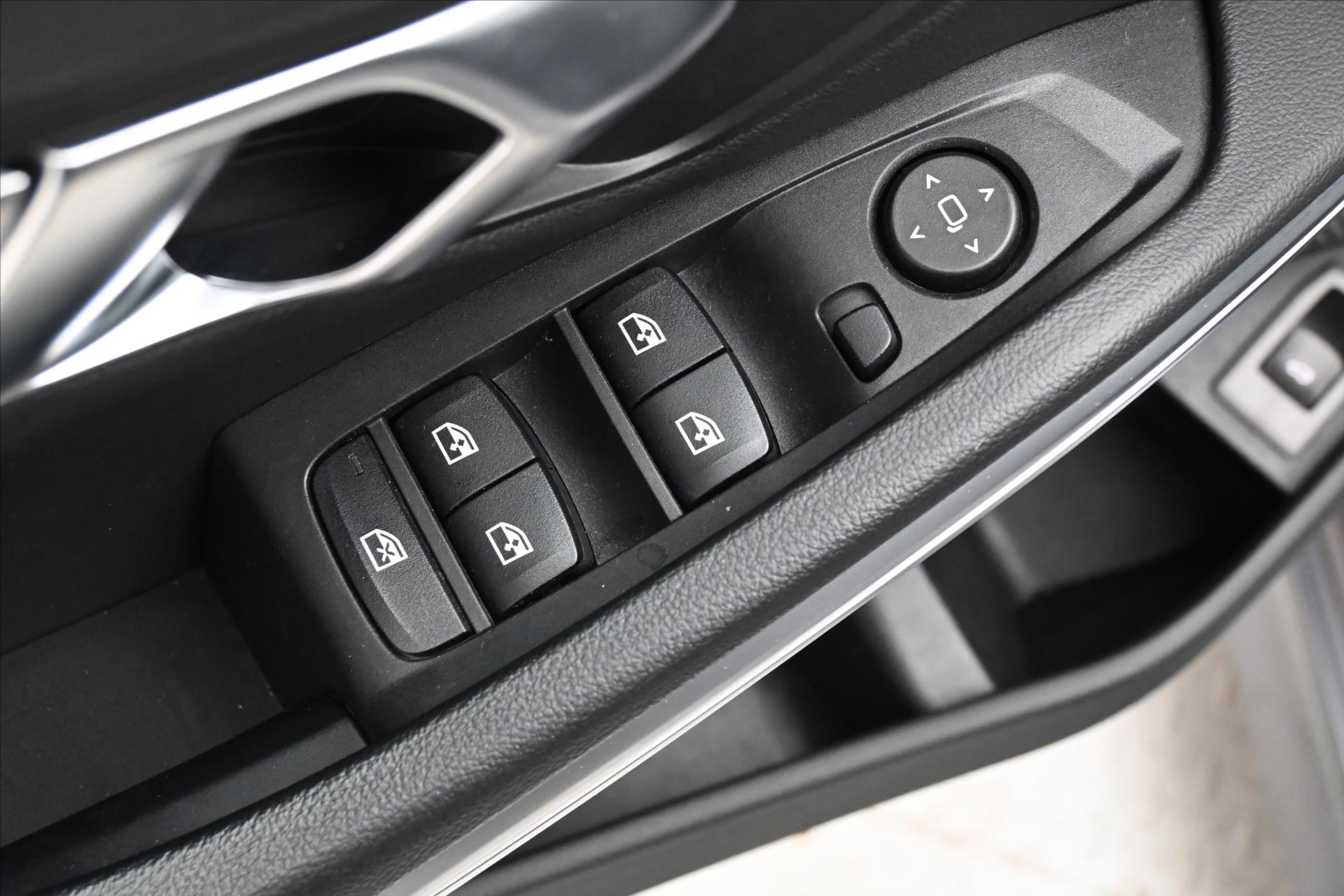 Hlavní fotografie vozu BMW Řada 3 2,0 320d 140kW STEPTRONIC Záruka až 5 let (25)